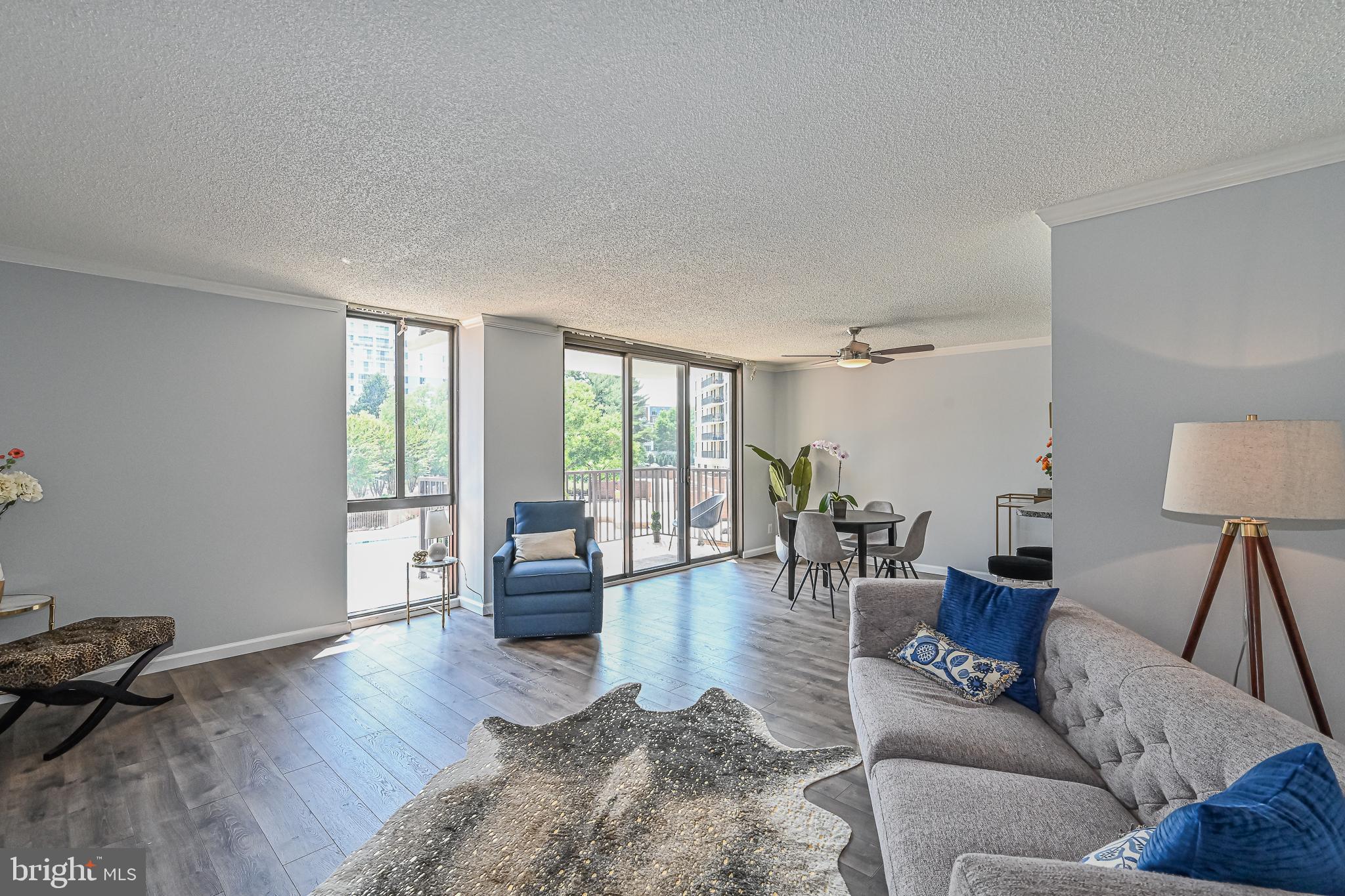 MCLEAN HOUSE - Residential