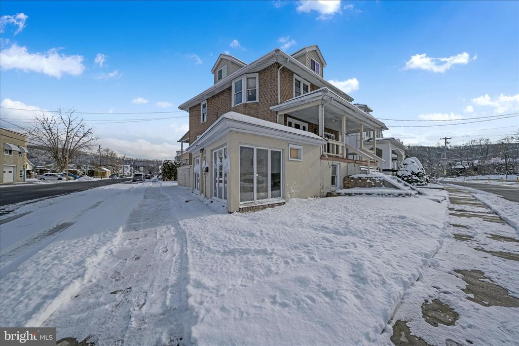 Photo of 200 W Main Street, SCHUYLKILL HAVEN, PA 17972 (MLS # PASK2025224)