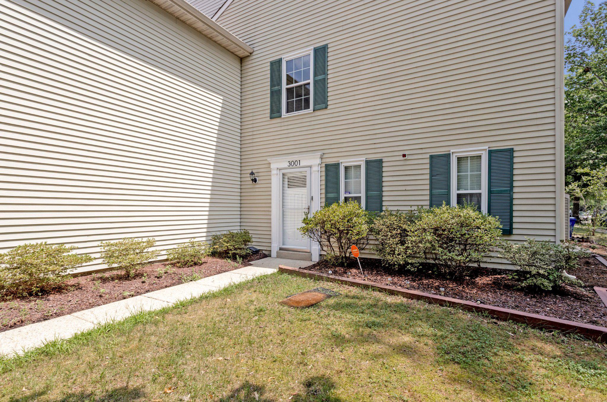 3001 N DALE