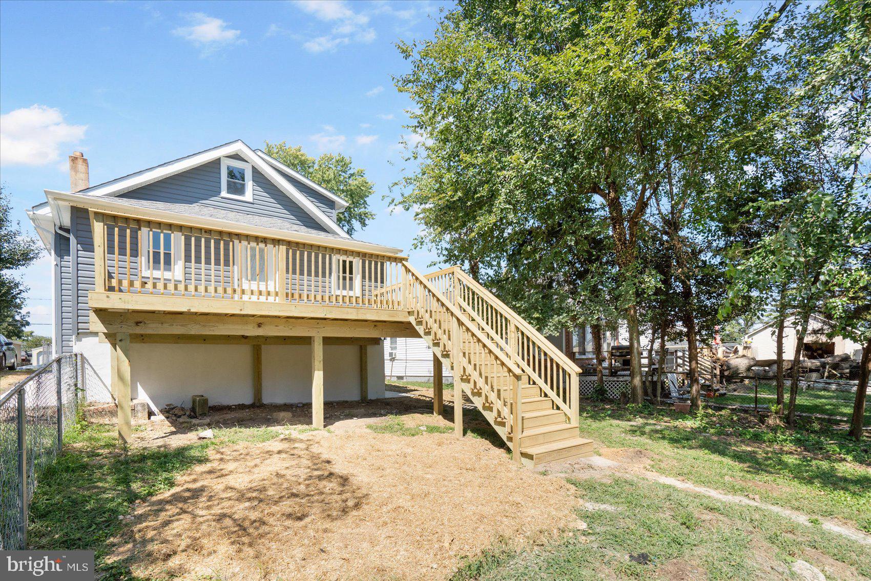 EAST VIEW - Residential