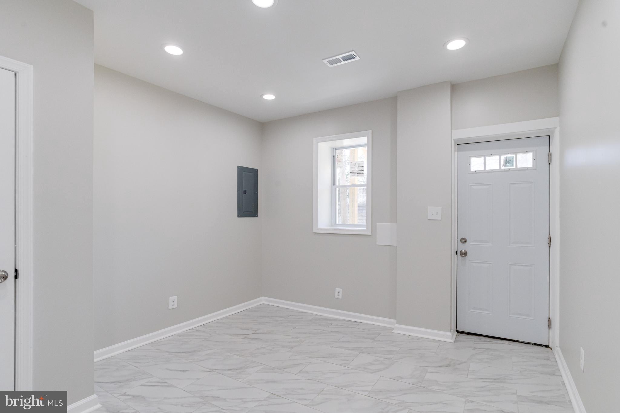 BELAIR-EDISON - Residential