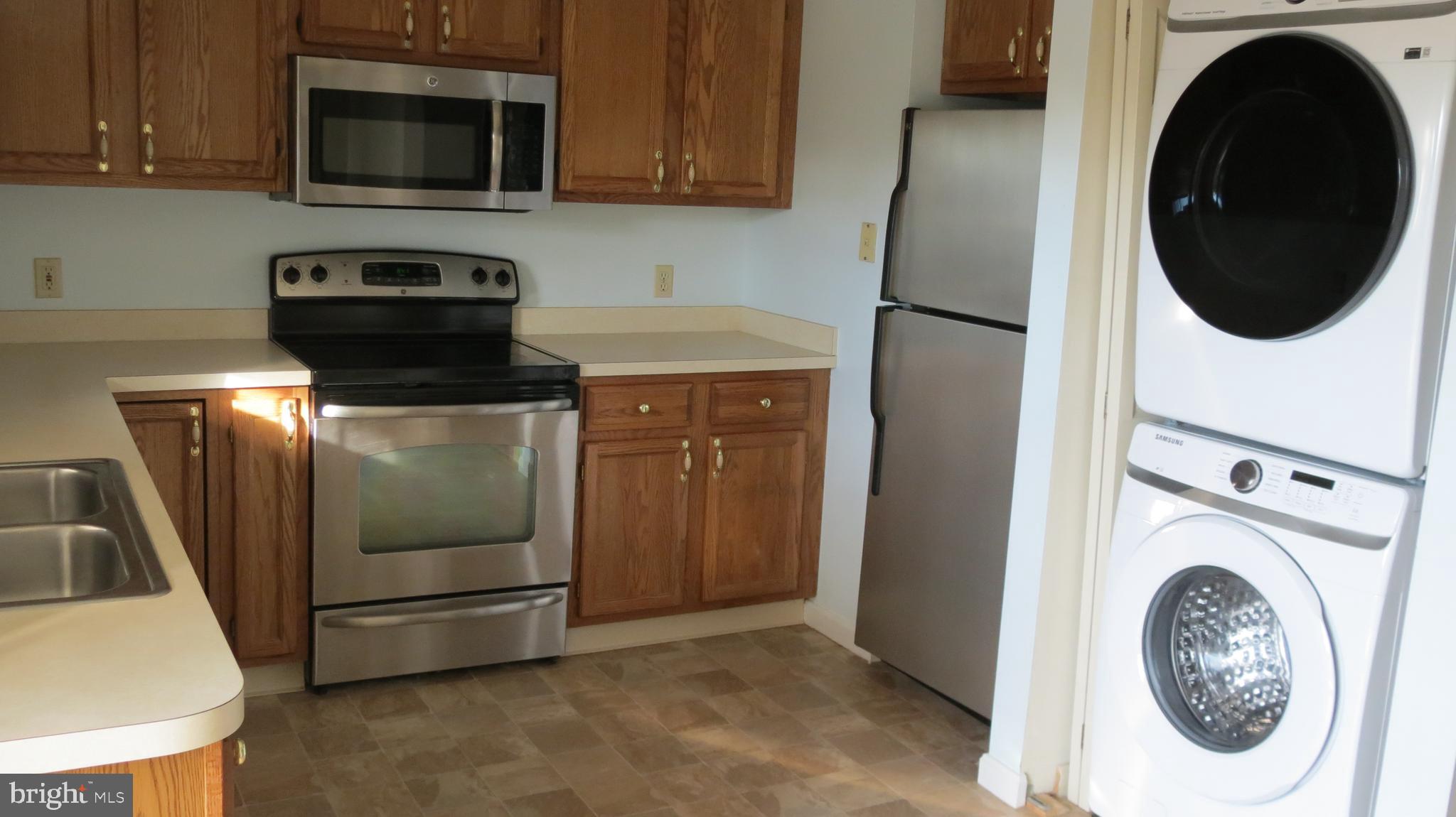 118 HIDDENWOOD DRIVE