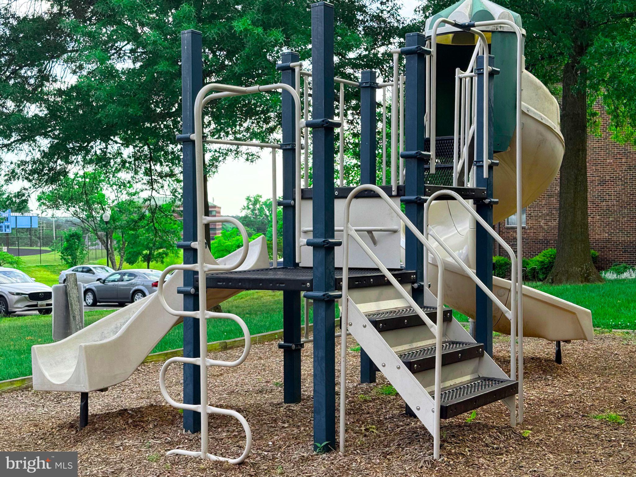 GREENBRIAR CONDO - Residential