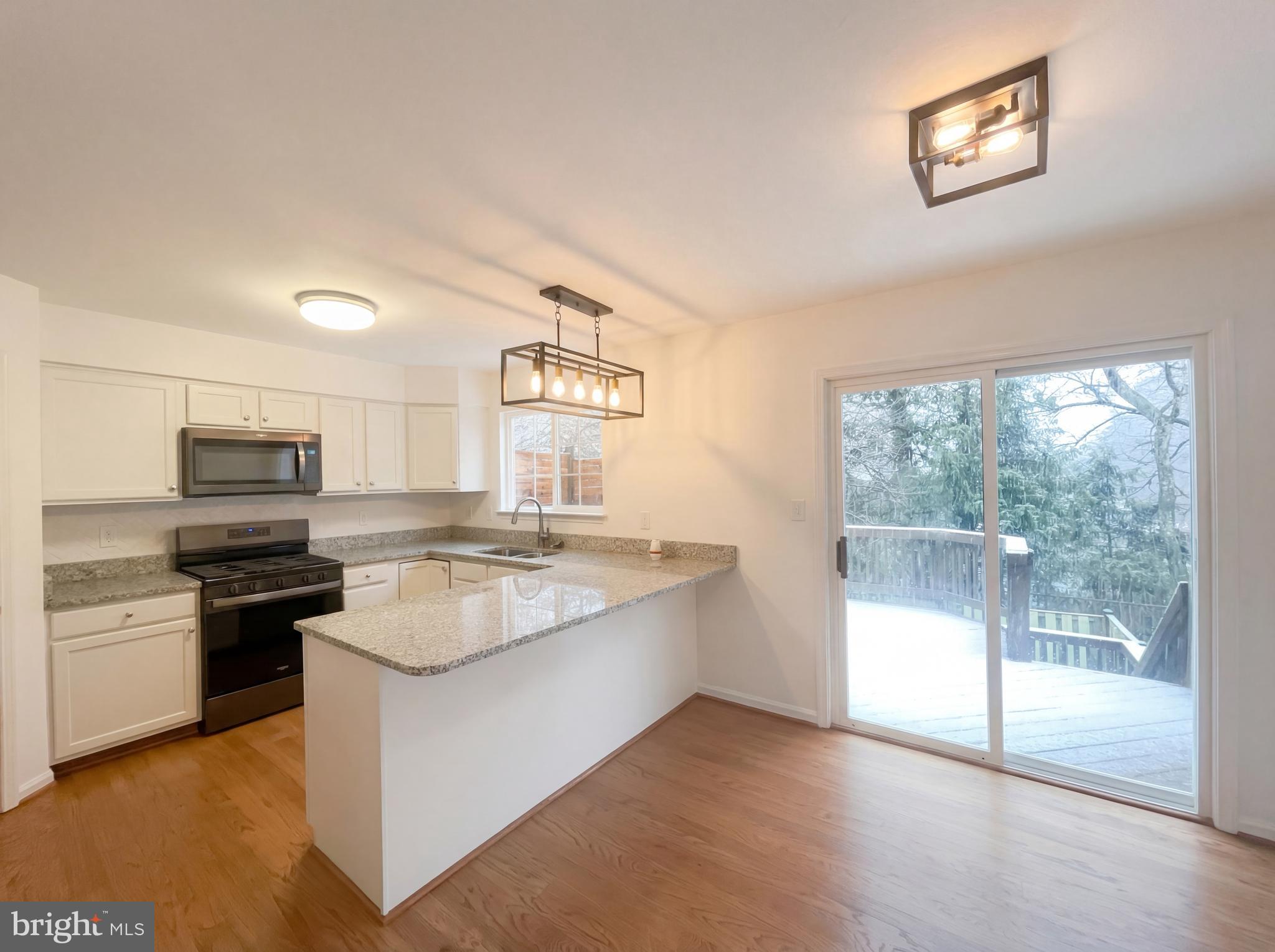 BELMONT STATION - Residential