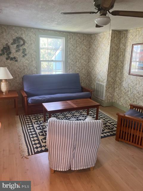 CLASSIC SHORES - Residential