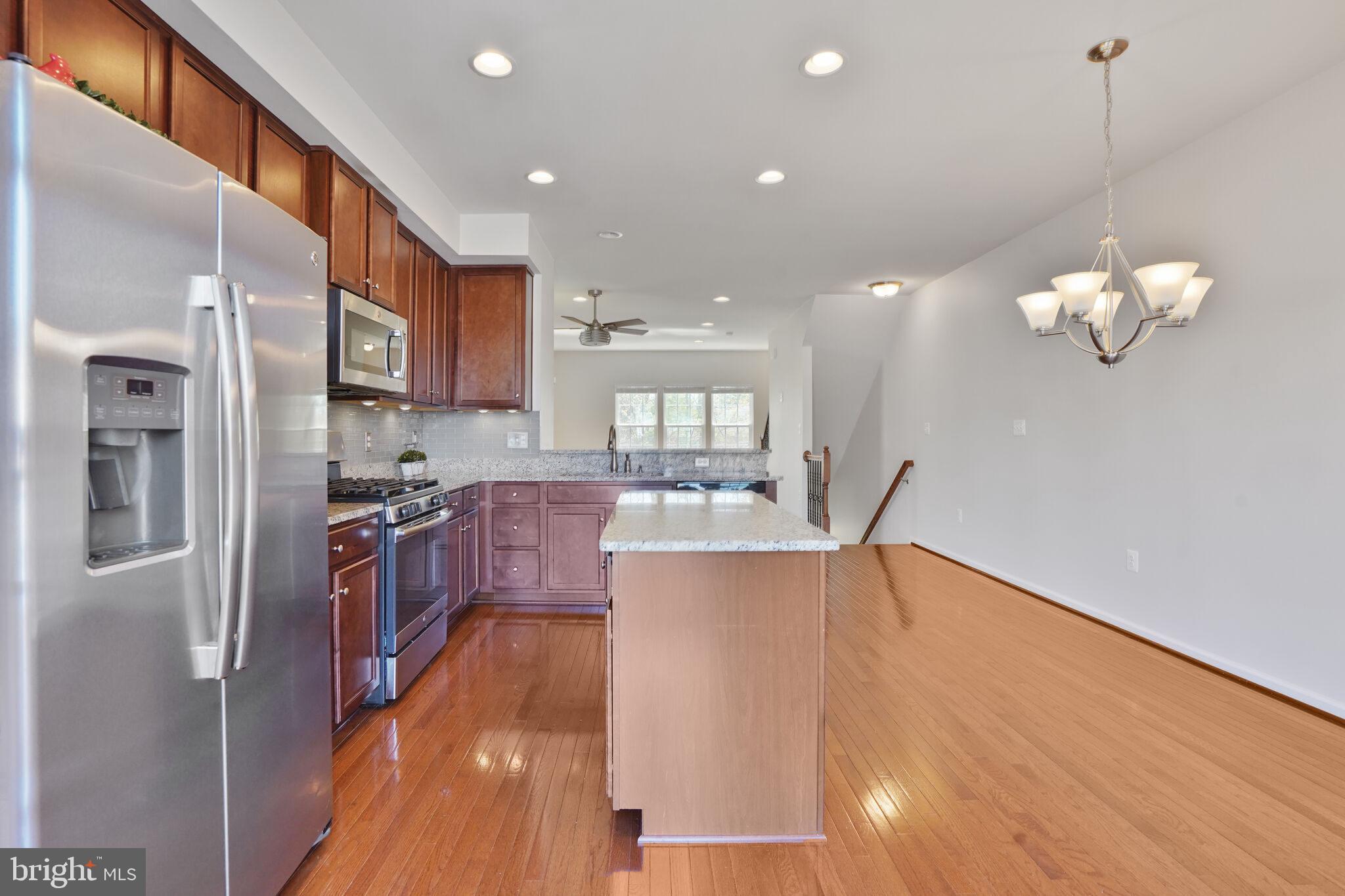 FEATHERSTONE STATION CONDOMINIUMS - Residential Lease