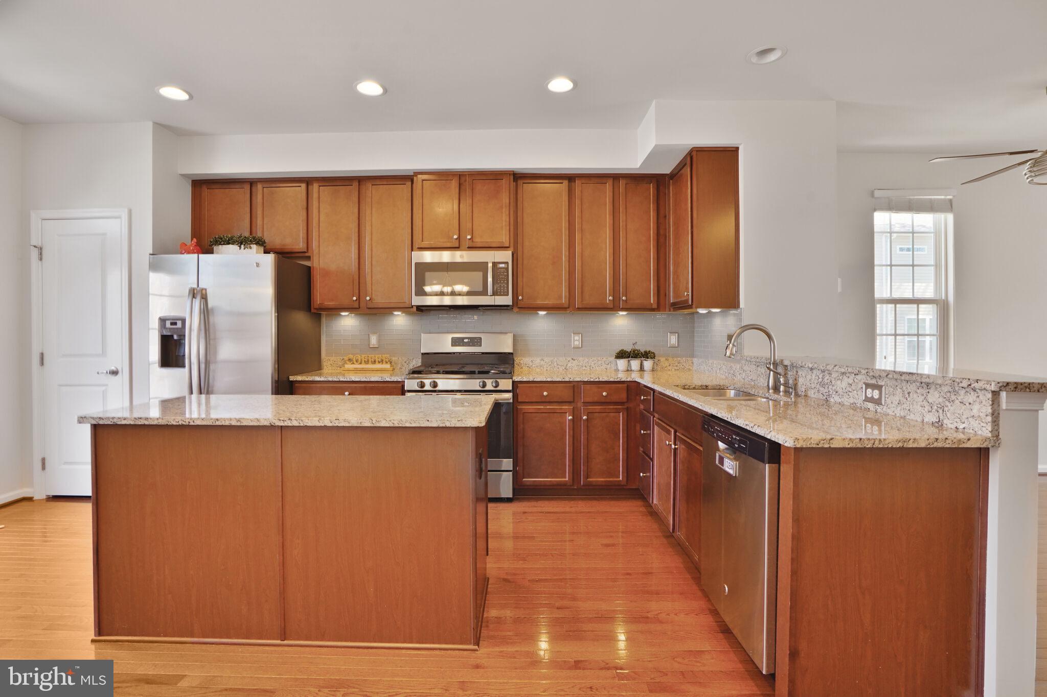 FEATHERSTONE STATION CONDOMINIUMS - Residential Lease