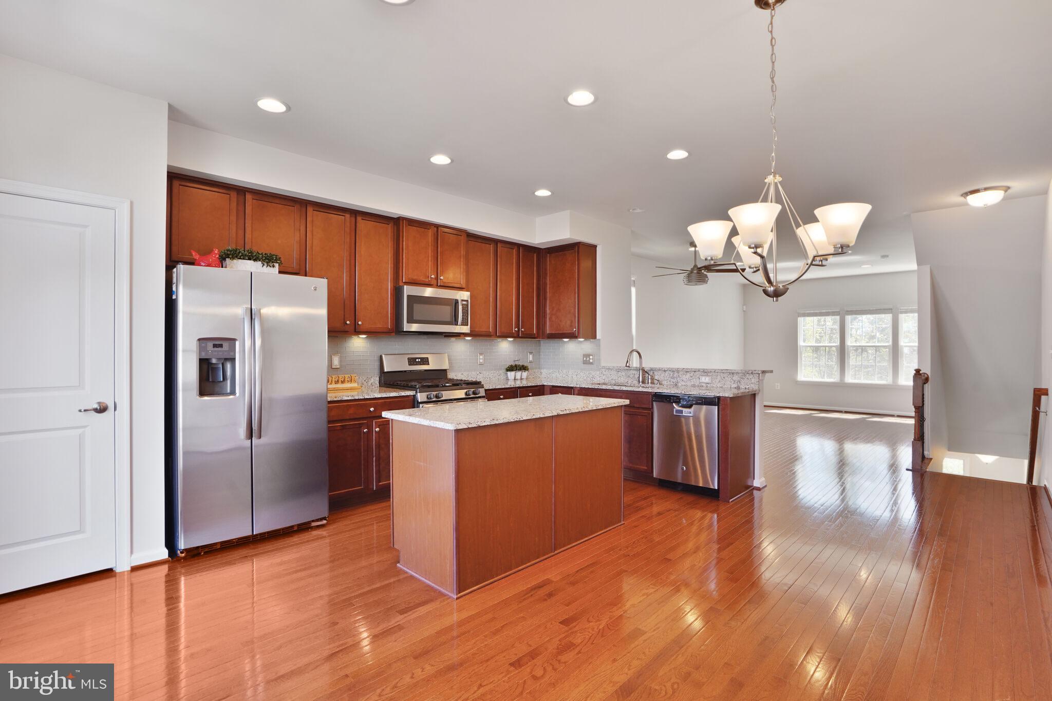 FEATHERSTONE STATION CONDOMINIUMS - Residential Lease