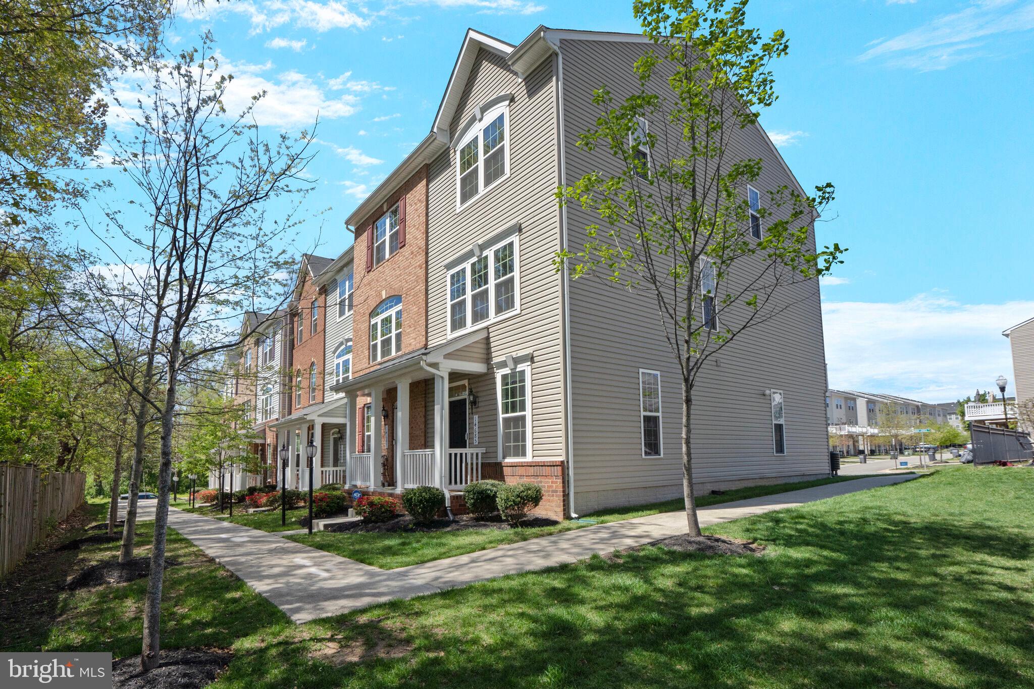 FEATHERSTONE STATION CONDOMINIUMS - Residential Lease