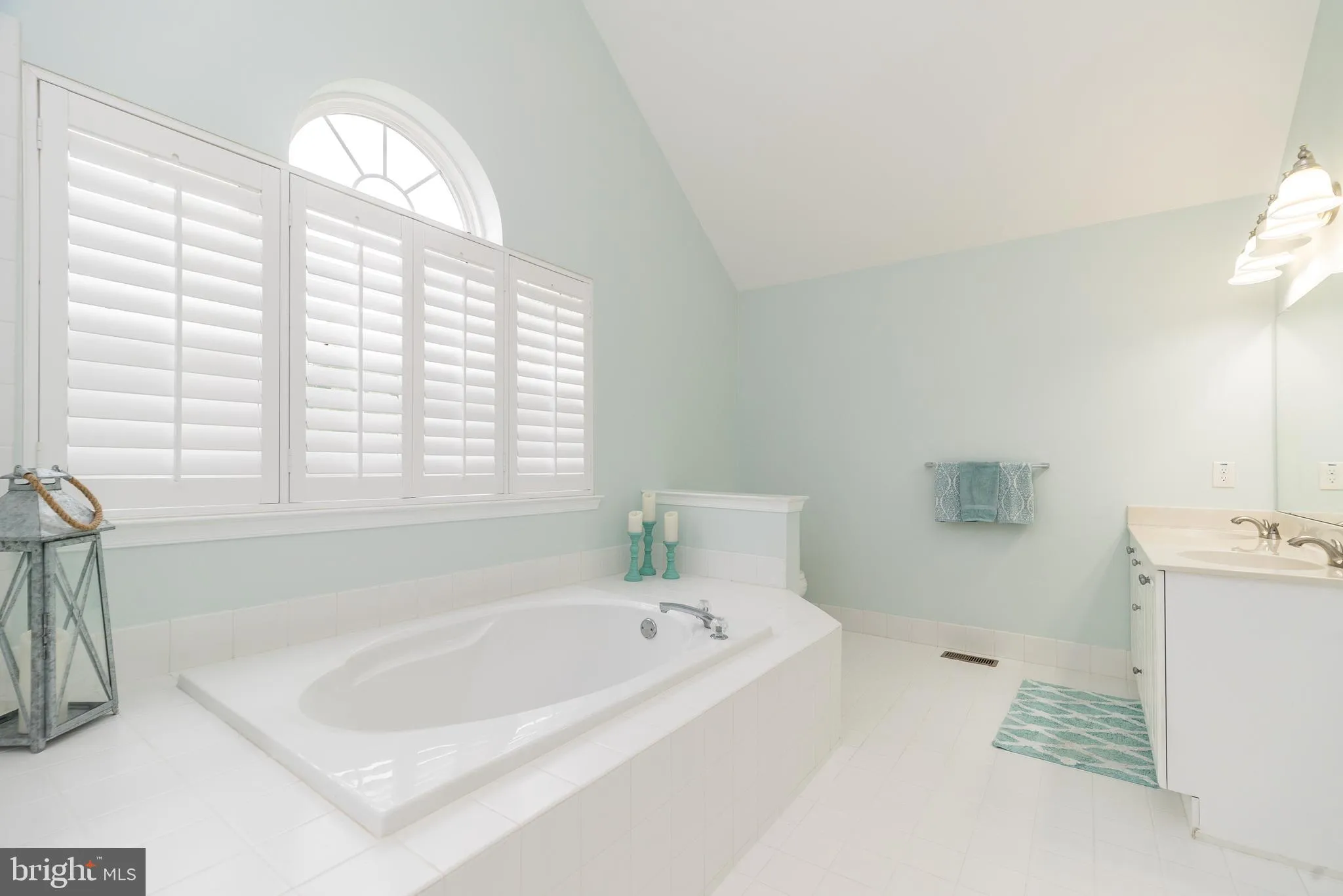 Gilbertsville, Pennsylvania 19525, United States, 4 Bedrooms Bedrooms, ,4 BathroomsBathrooms,Residential,Active,188558