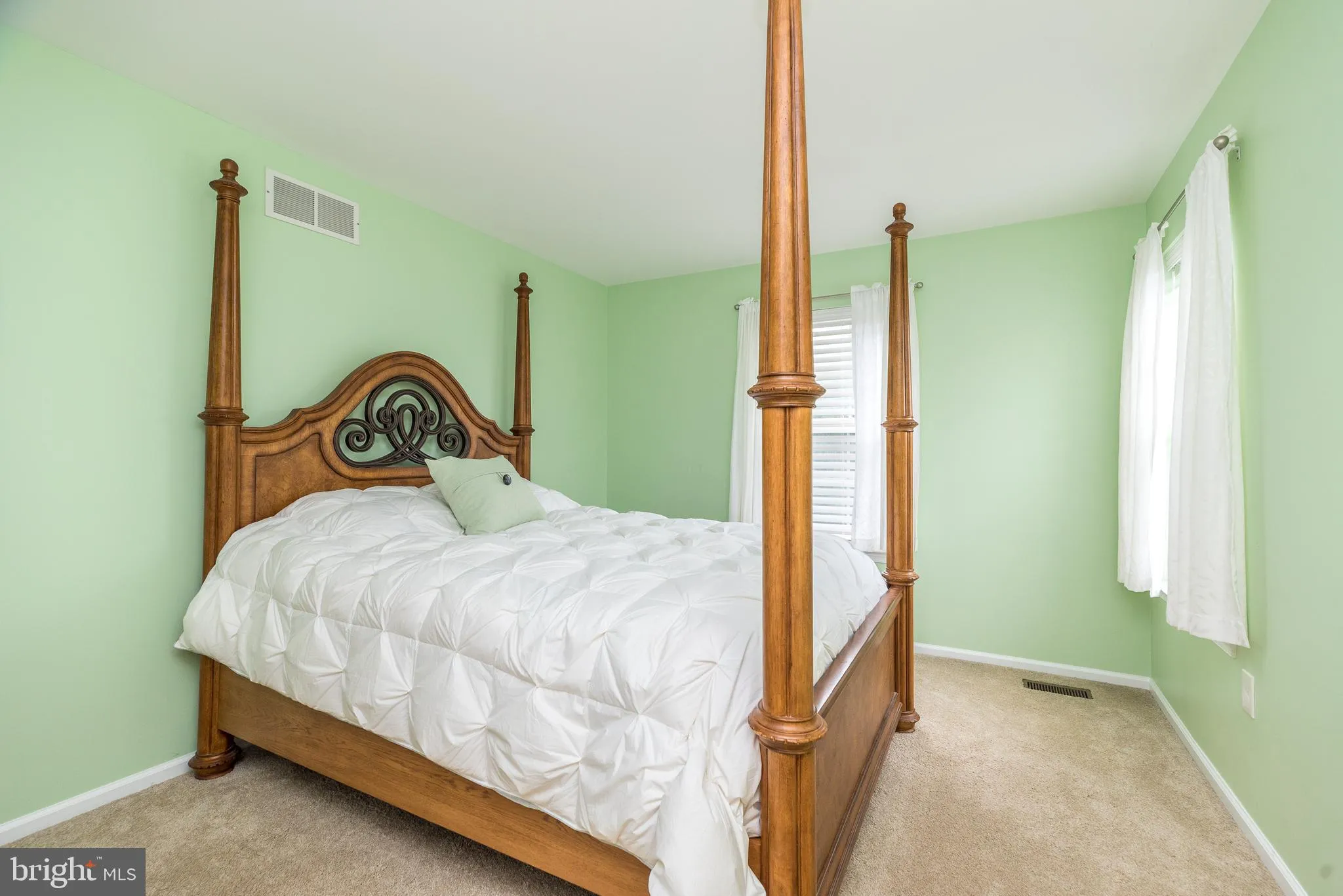 Gilbertsville, Pennsylvania 19525, United States, 4 Bedrooms Bedrooms, ,4 BathroomsBathrooms,Residential,Active,188558