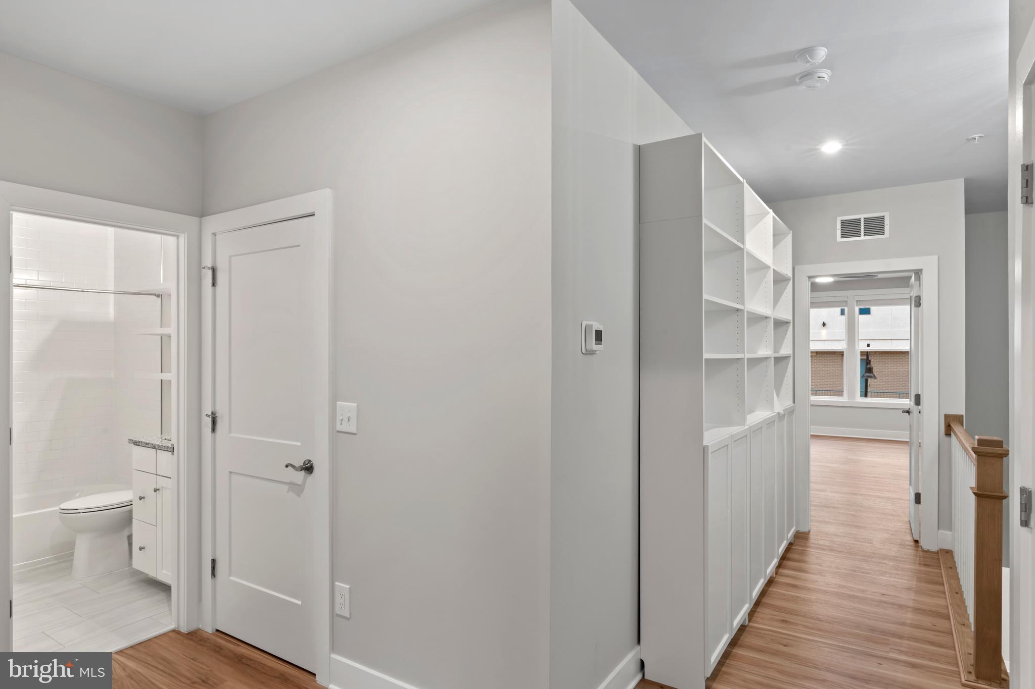 TALL OAKS - Residential Lease