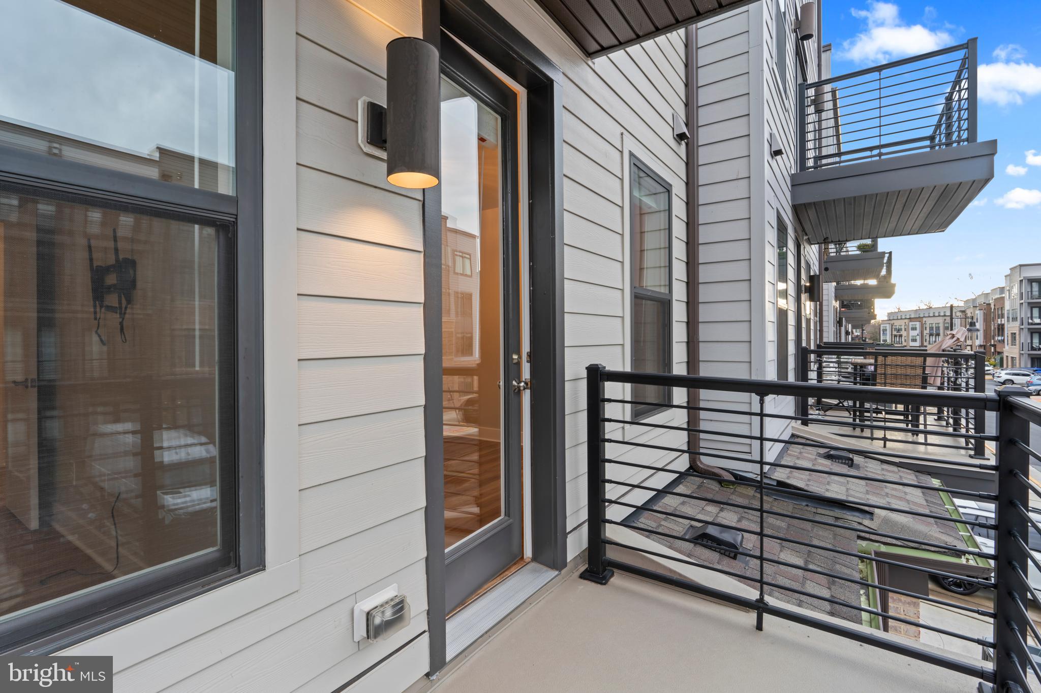 TALL OAKS - Residential Lease