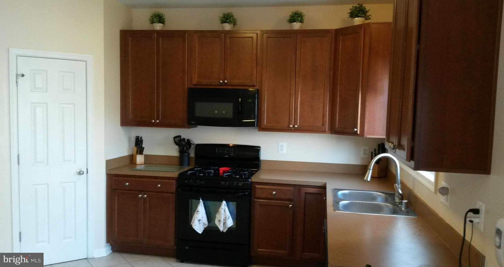 MARLTON TOWN CENTER - Residential Lease