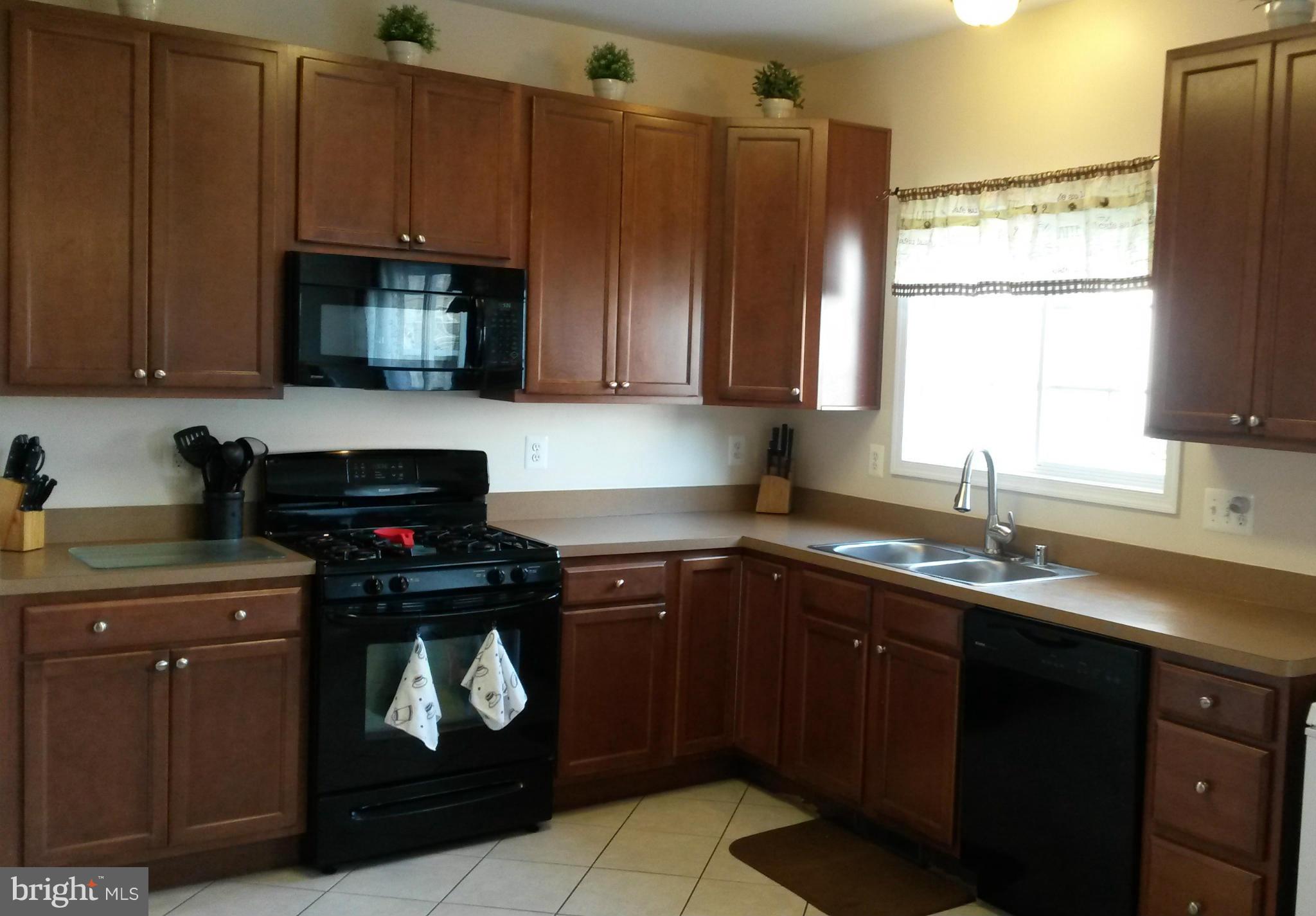 MARLTON TOWN CENTER - Residential Lease