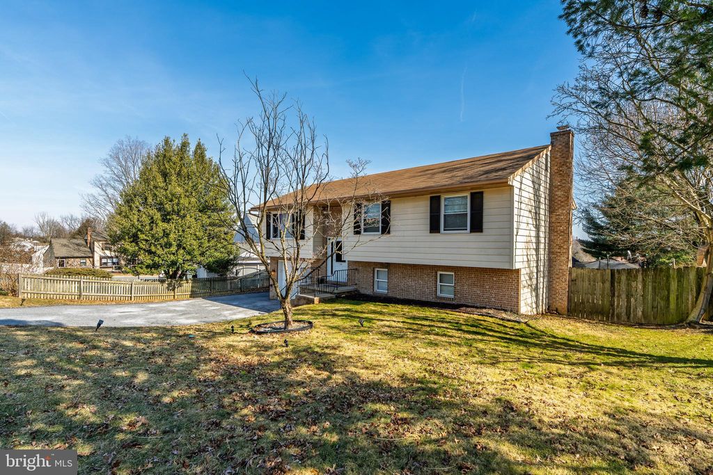 Photo of 140 Second Lock Road, LANCASTER, PA 17603 (MLS # PALA2064772)