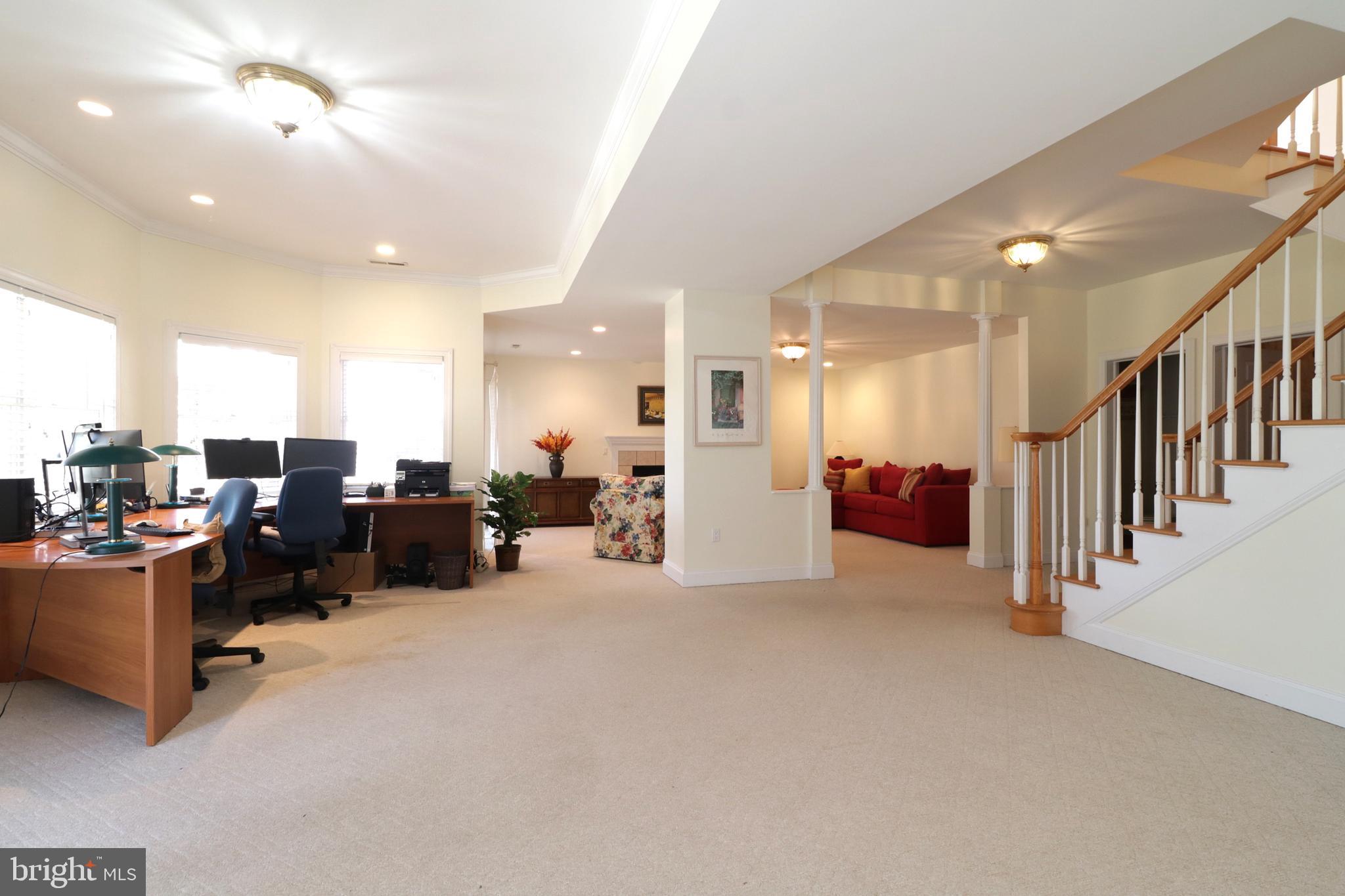 CENTRE HILLS - Residential