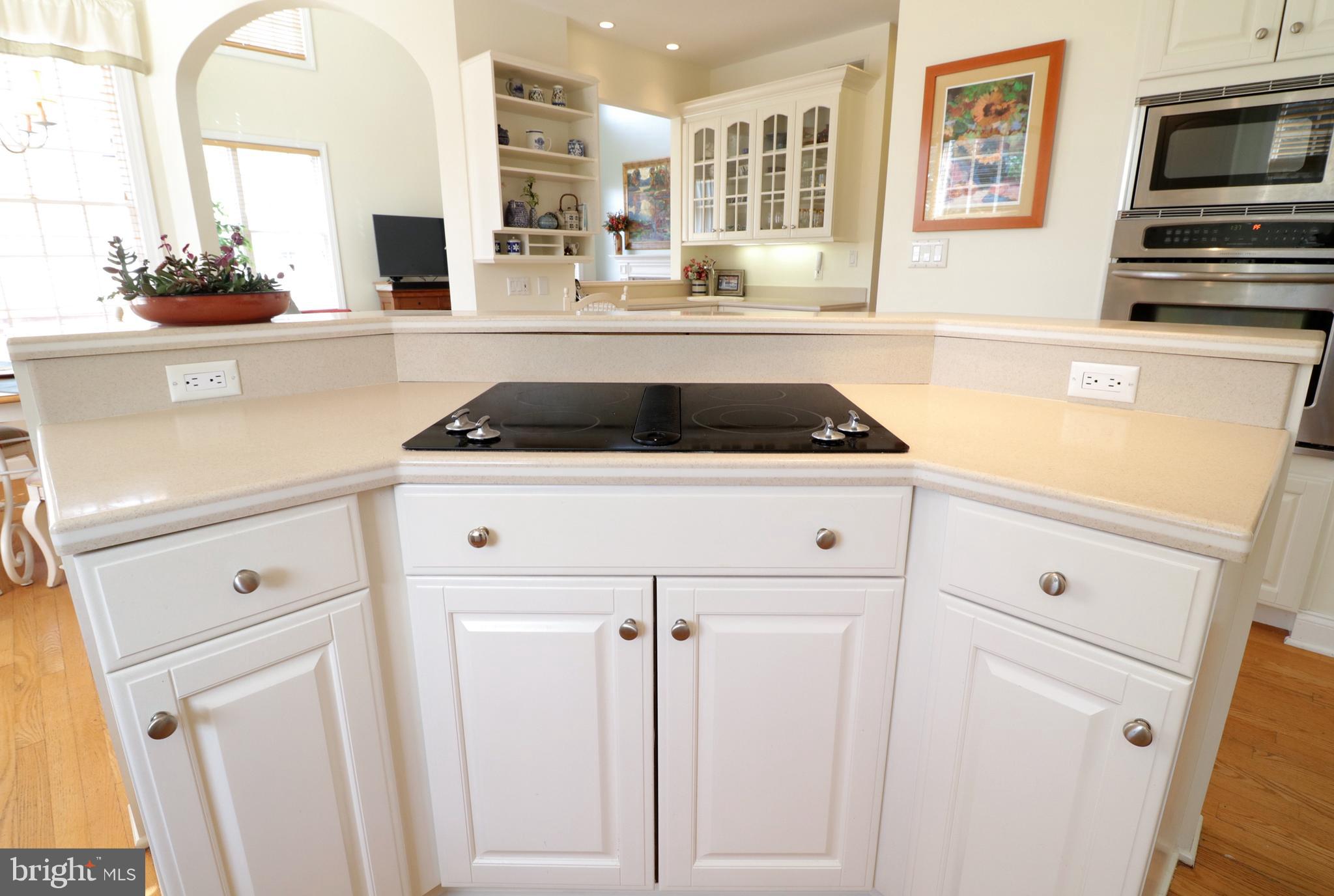 CENTRE HILLS - Residential