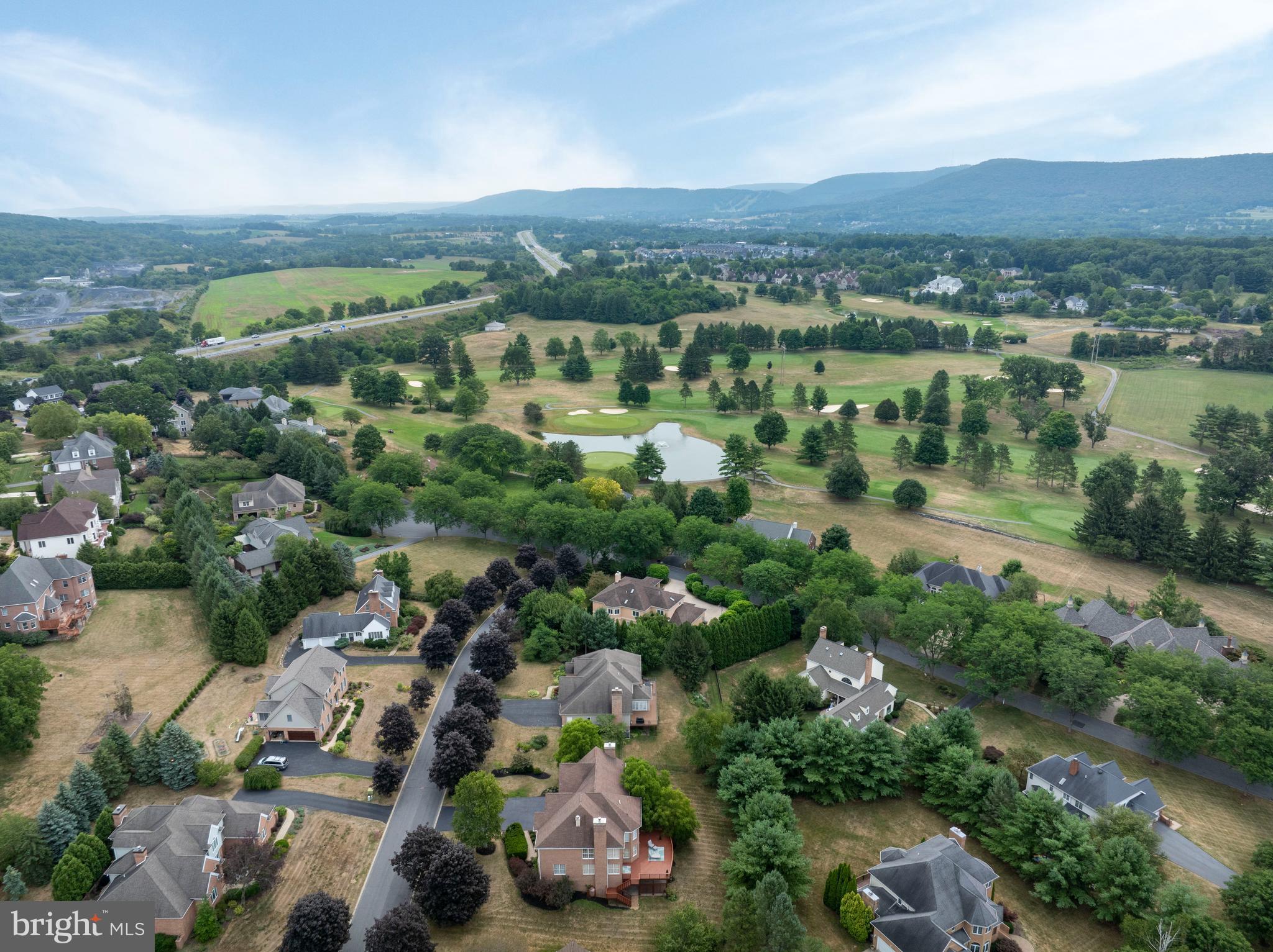 CENTRE HILLS - Residential