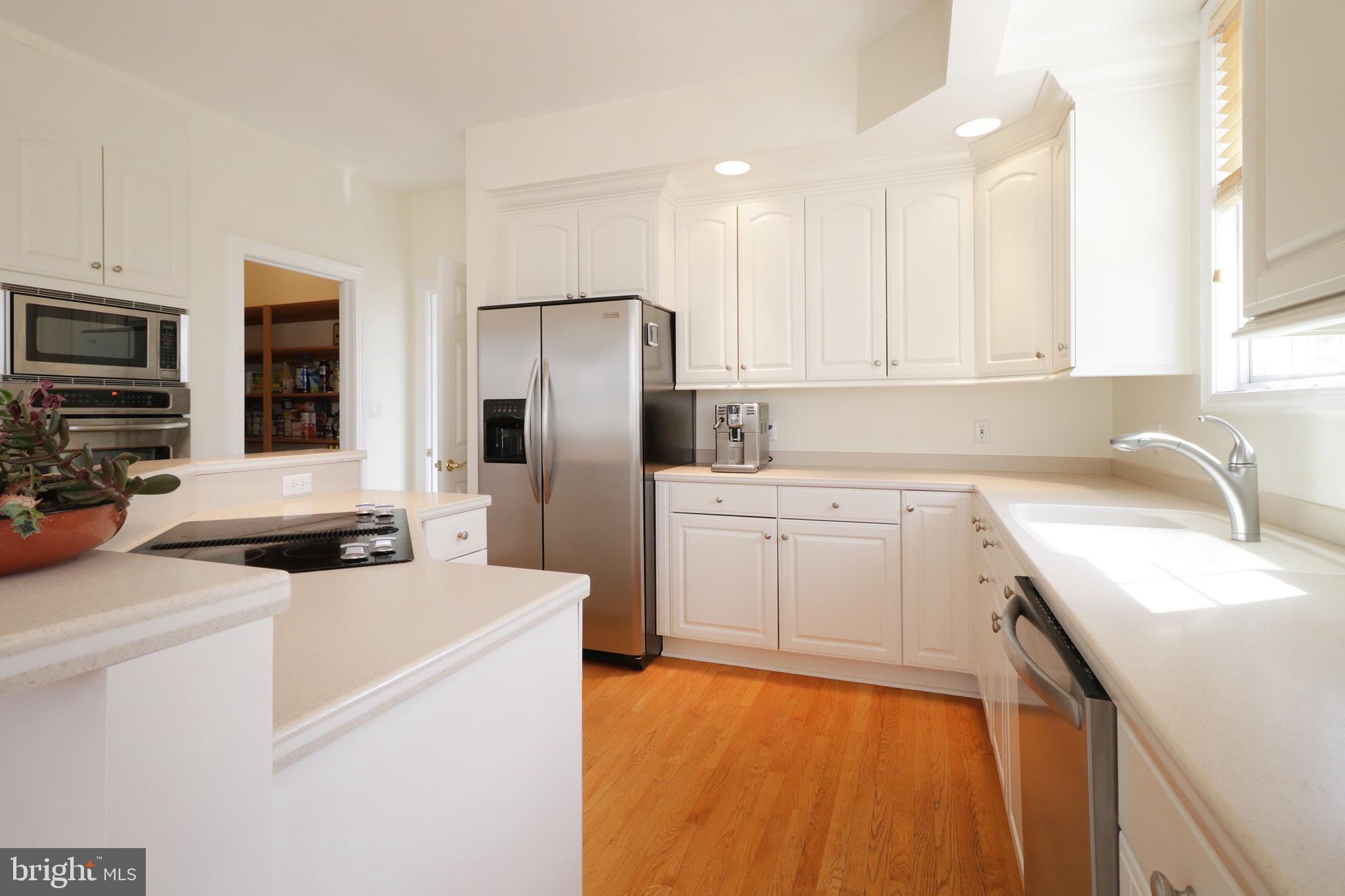 CENTRE HILLS - Residential