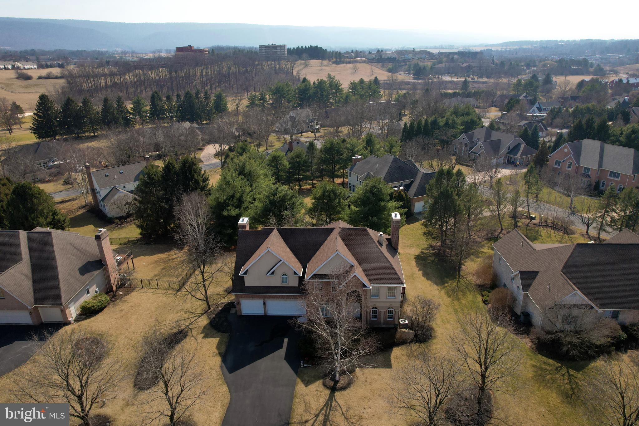 CENTRE HILLS - Residential