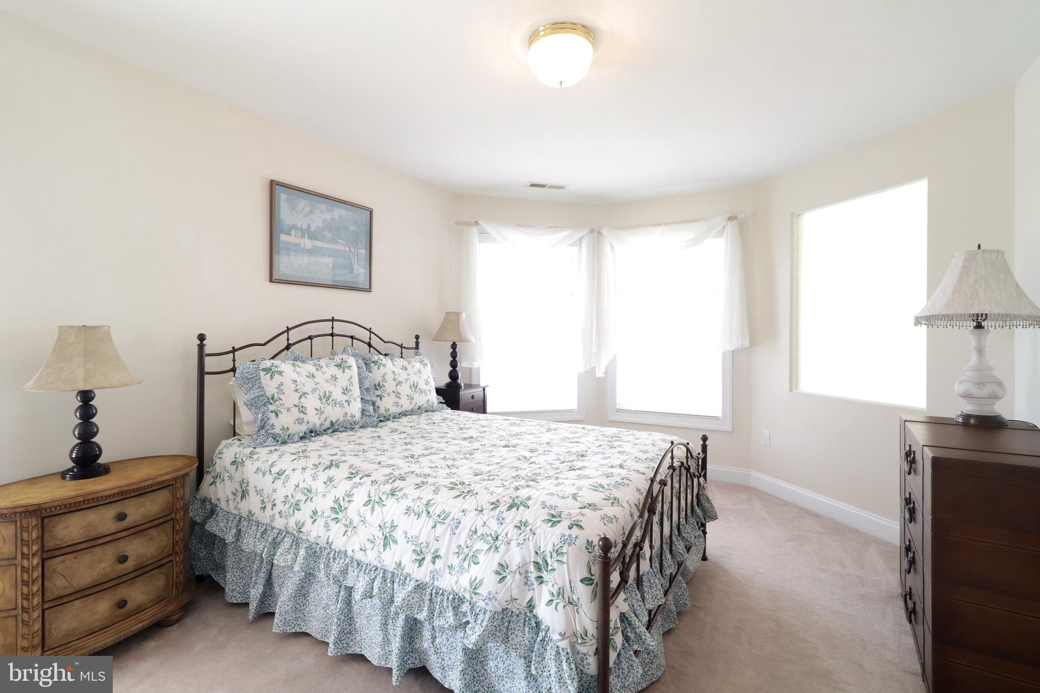 CENTRE HILLS - Residential