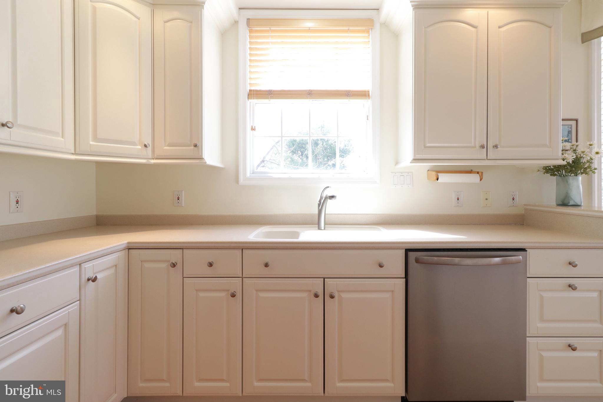 CENTRE HILLS - Residential