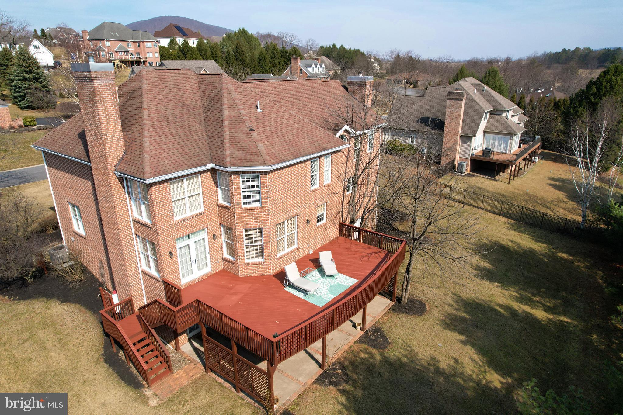 CENTRE HILLS - Residential