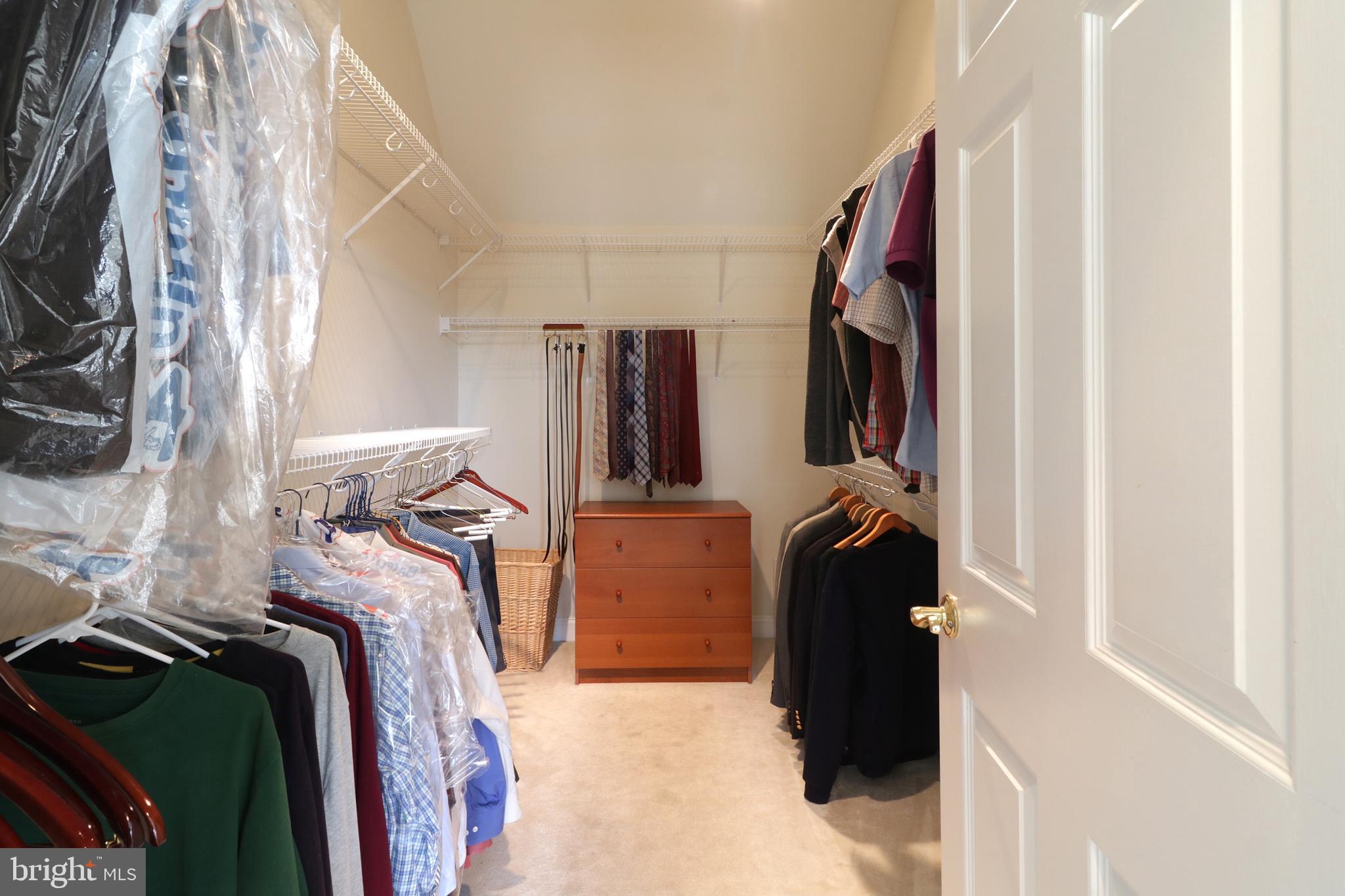 CENTRE HILLS - Residential