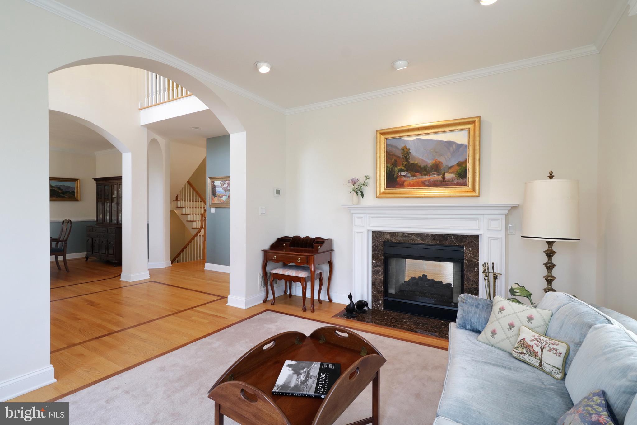 CENTRE HILLS - Residential