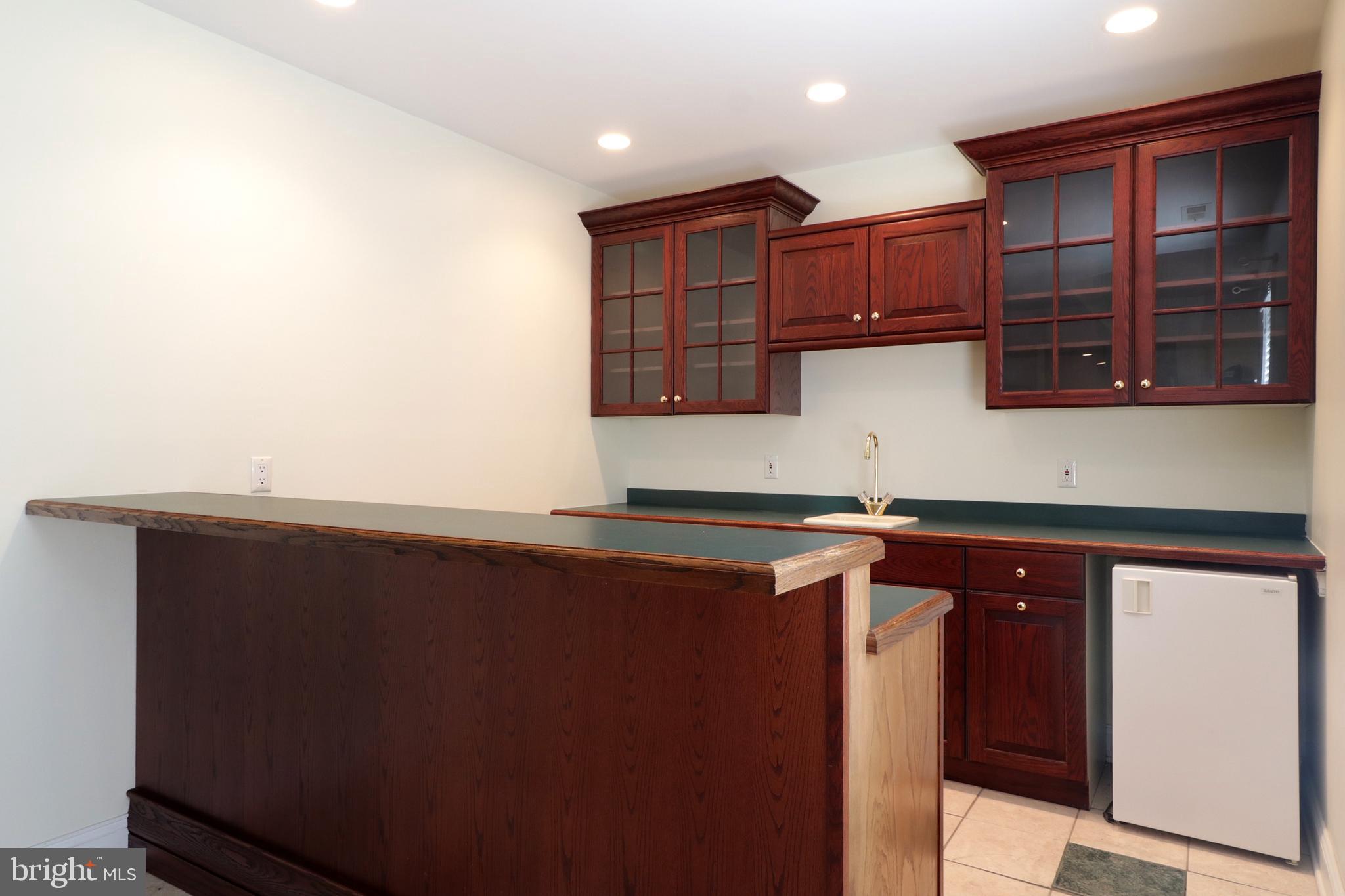 CENTRE HILLS - Residential