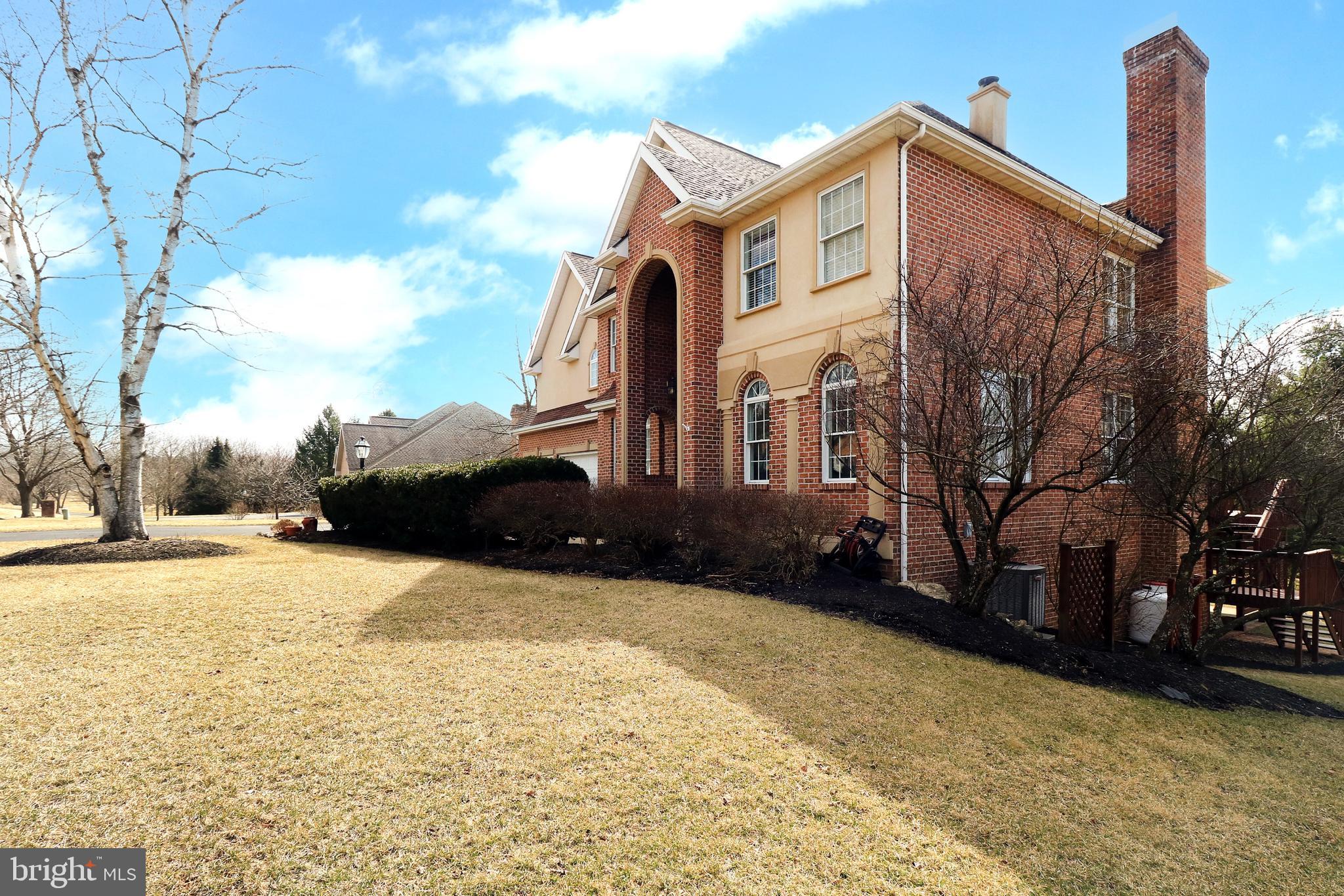 CENTRE HILLS - Residential