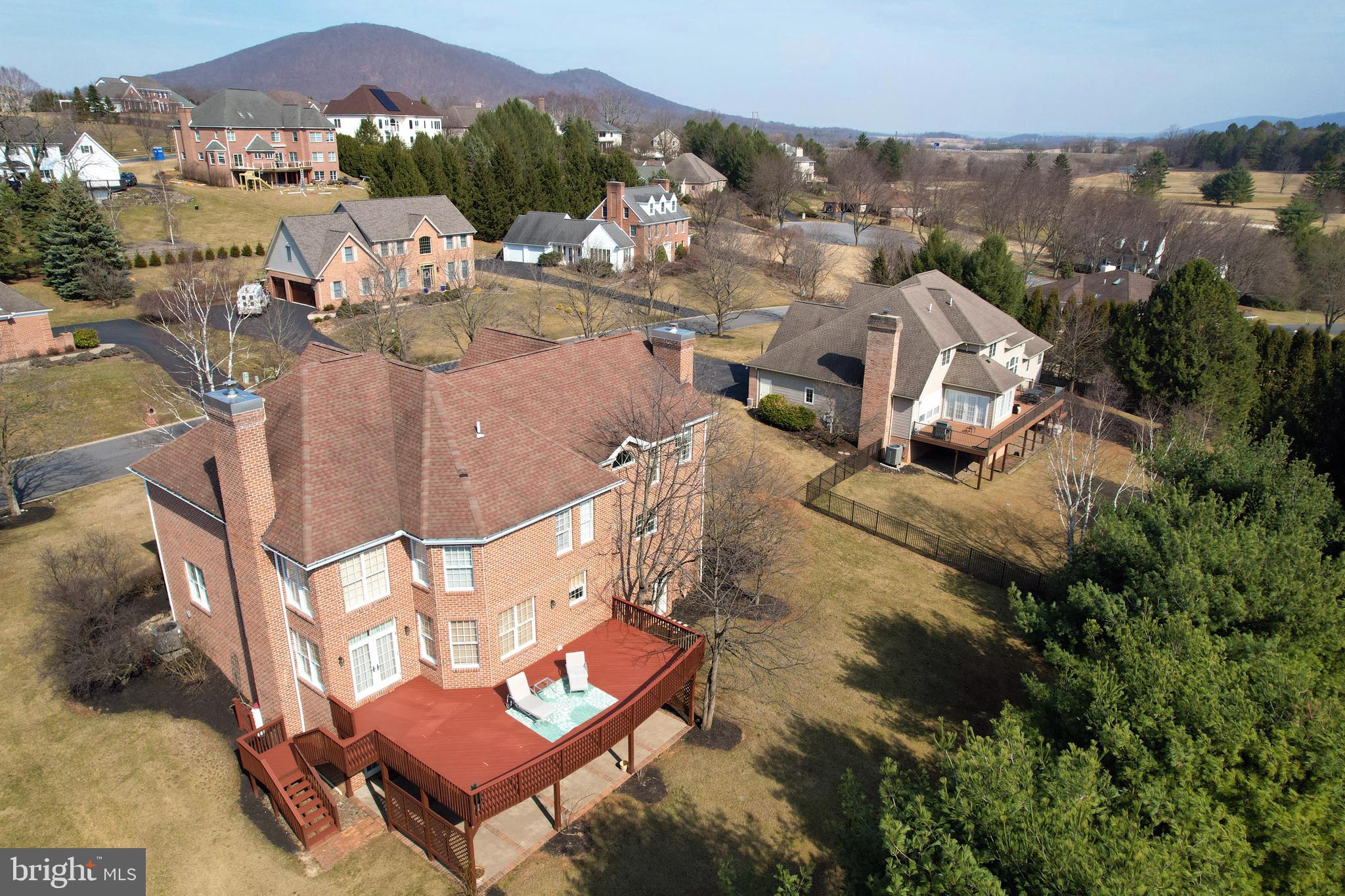 CENTRE HILLS - Residential