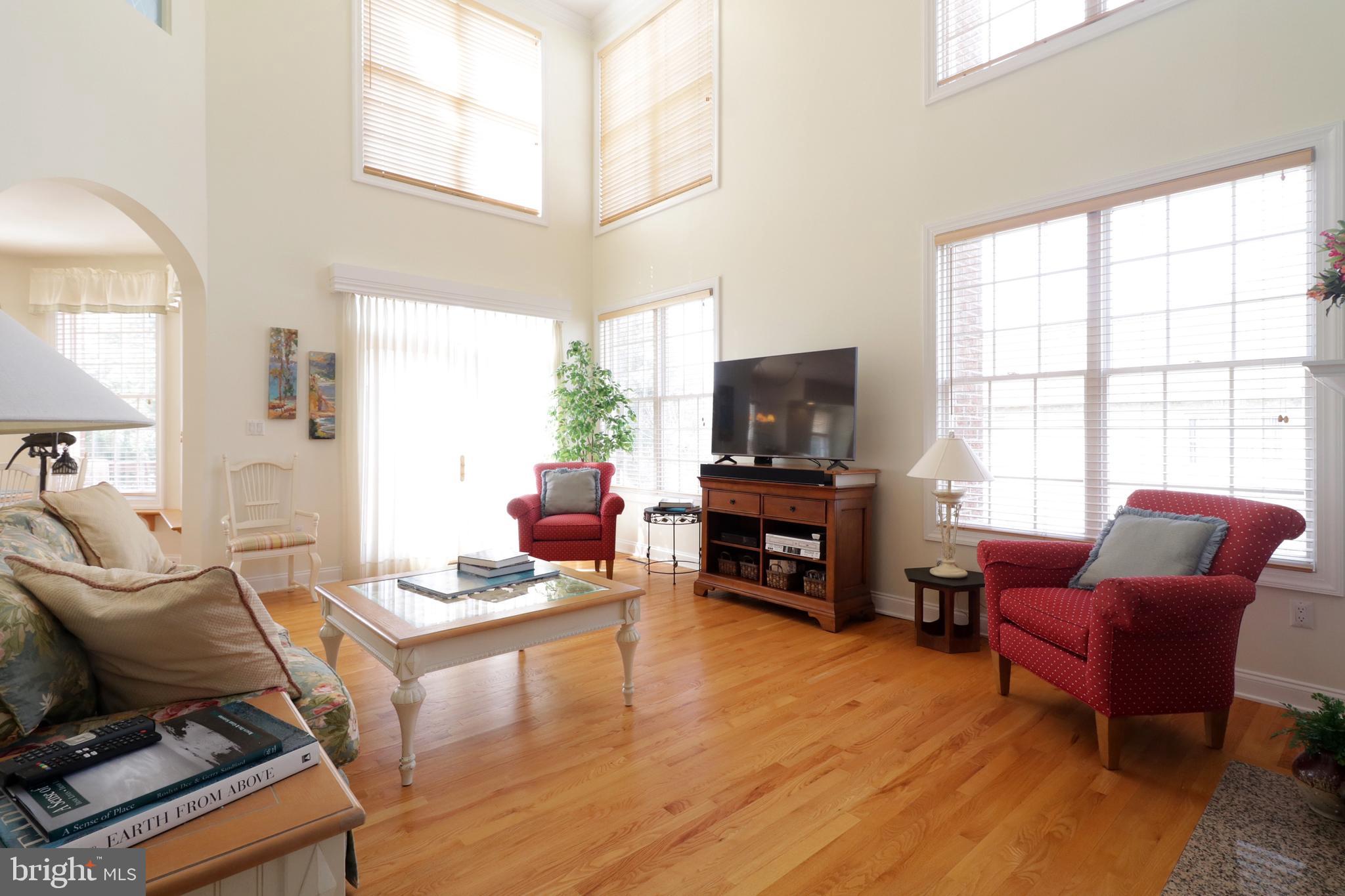 CENTRE HILLS - Residential