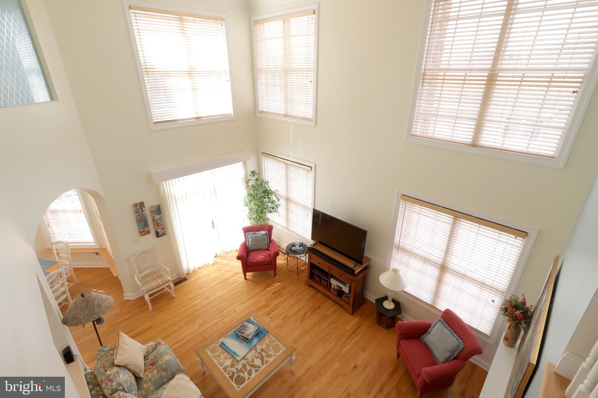 CENTRE HILLS - Residential