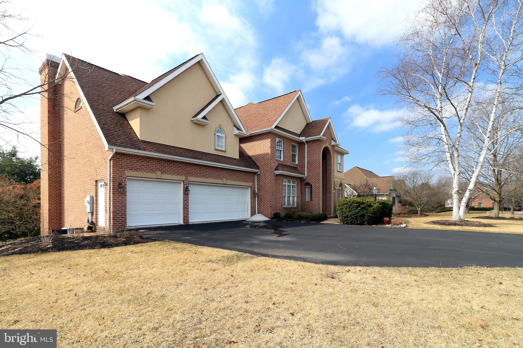 CENTRE HILLS - Residential