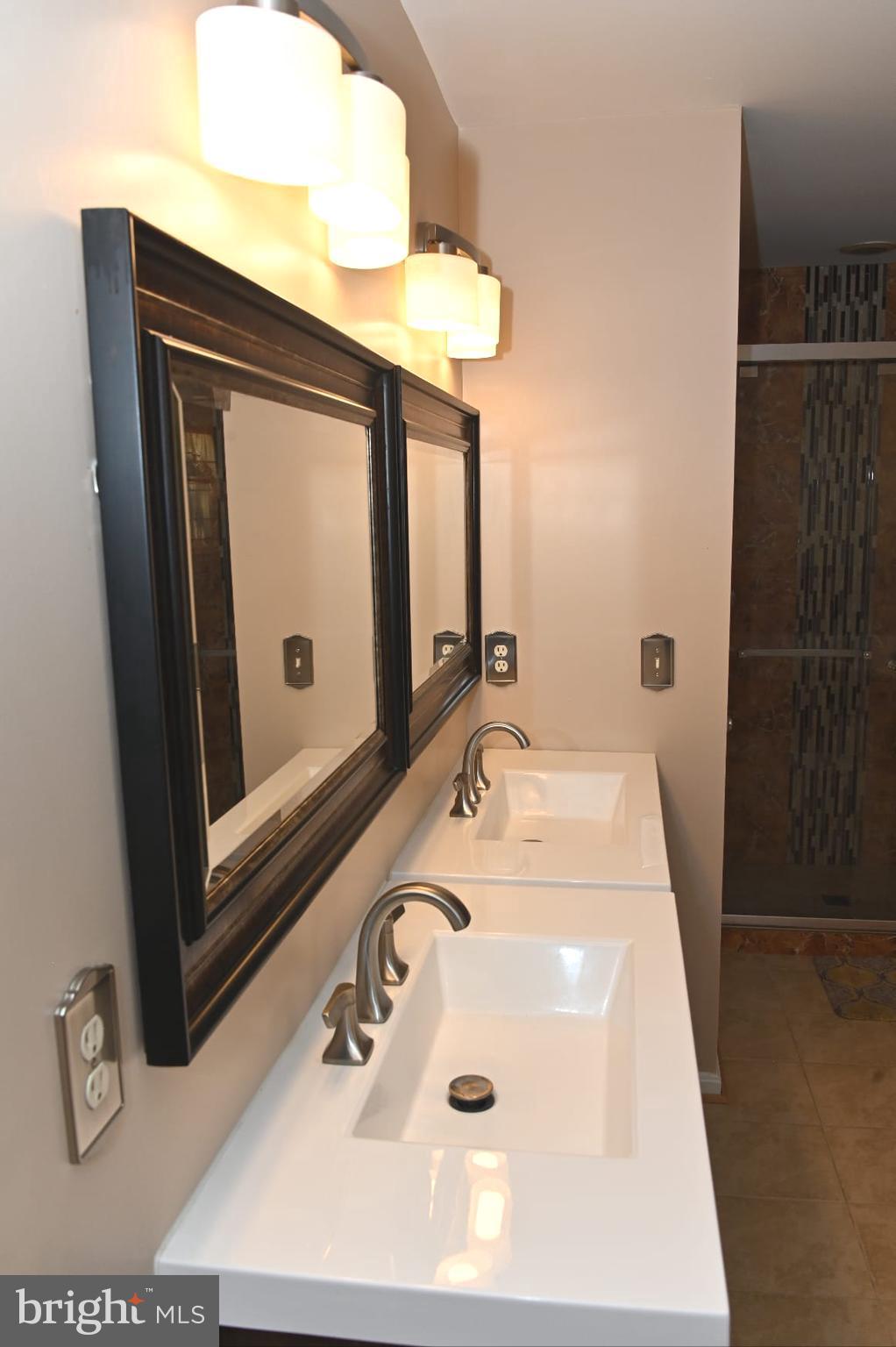 ASHFORD - Residential