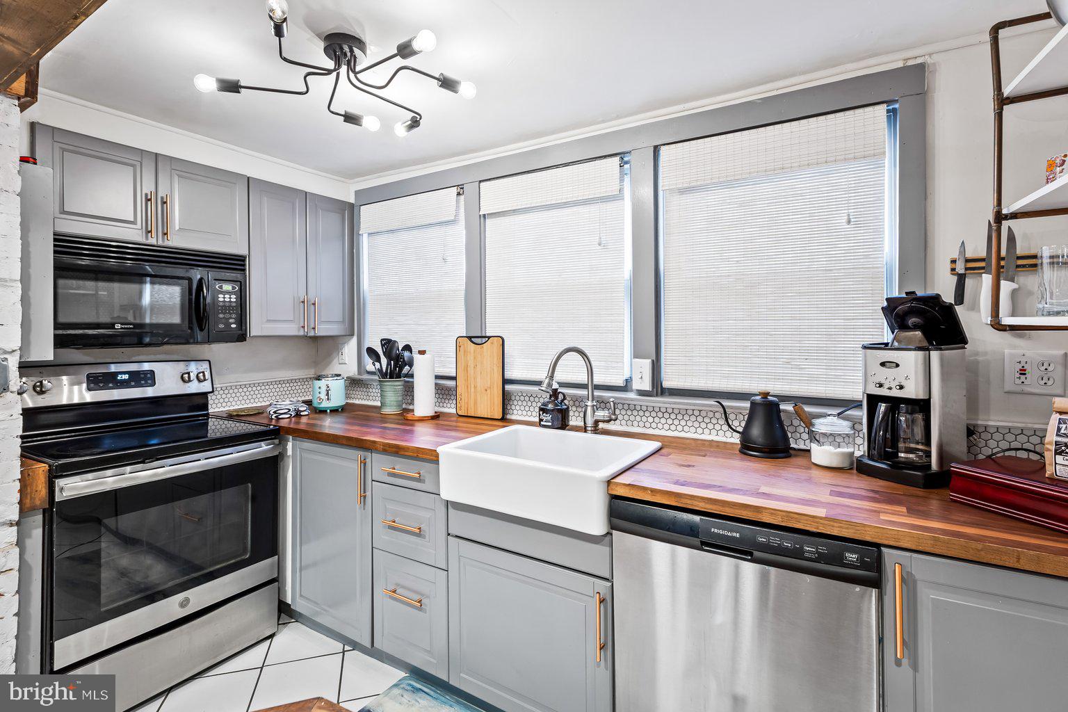 MOUNT VERNON PLACE HISTORIC DISTRICT - Residential