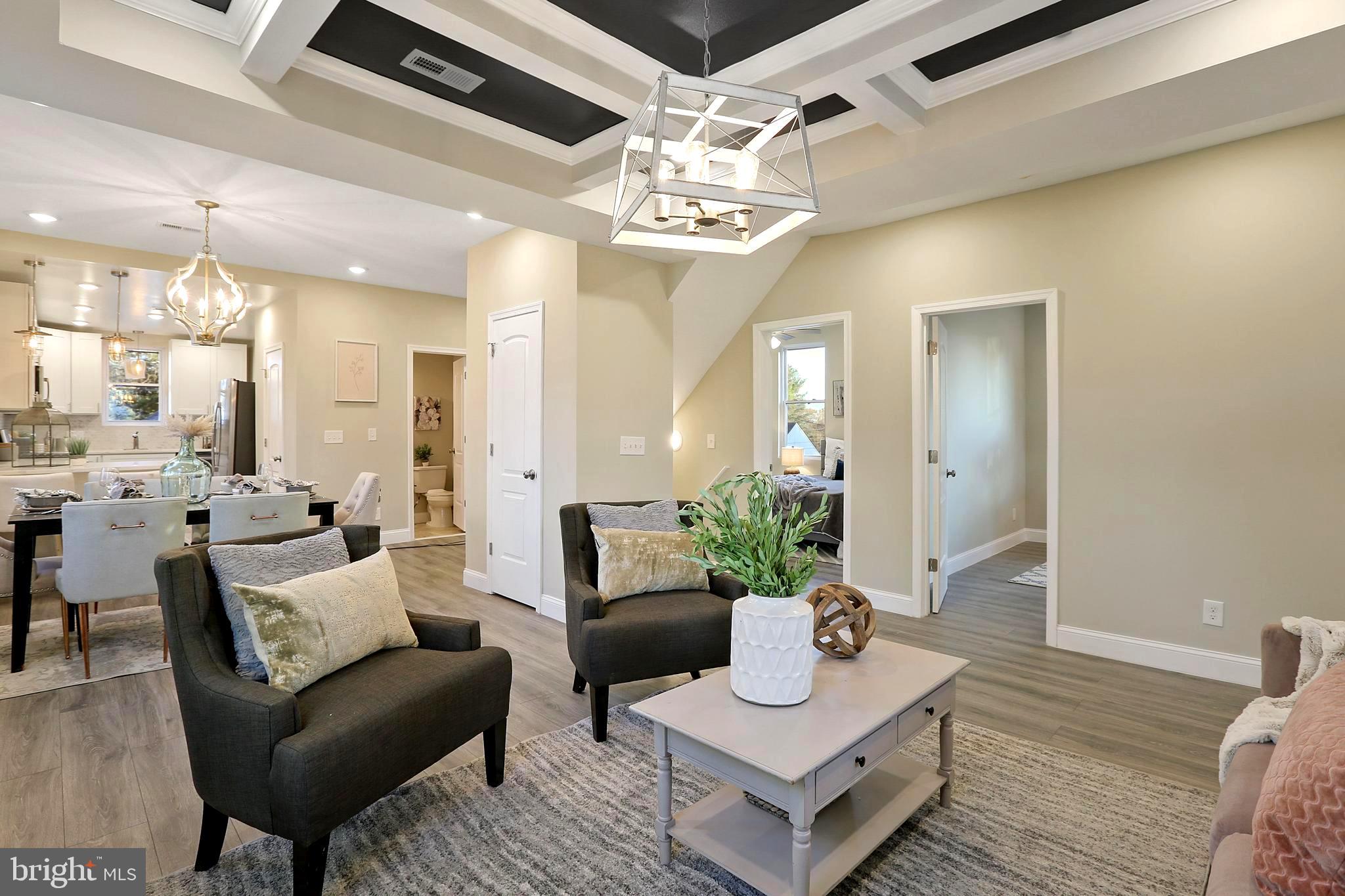 LAURAVILLE HISTORIC DISTRICT - Residential