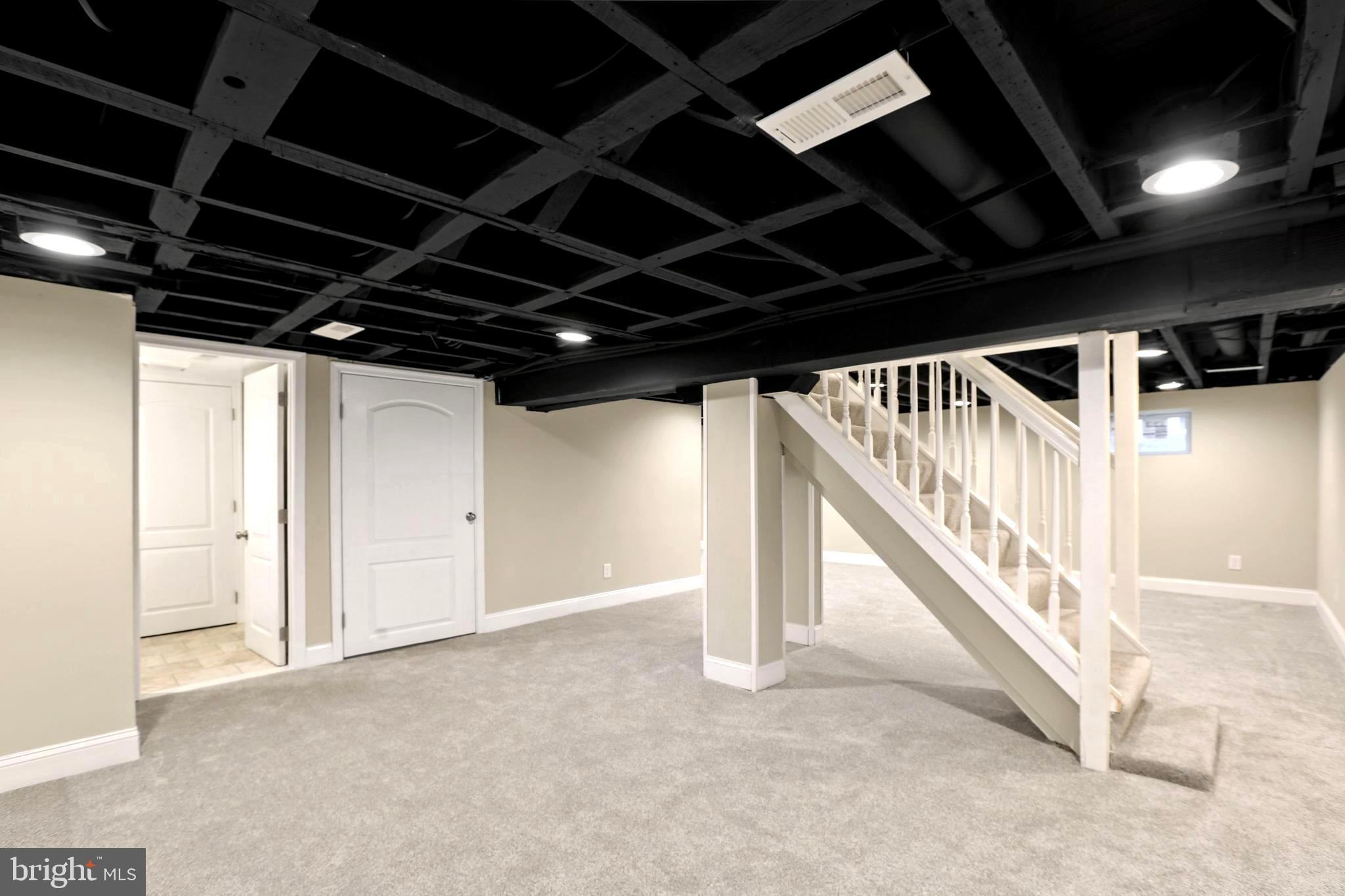 LAURAVILLE HISTORIC DISTRICT - Residential