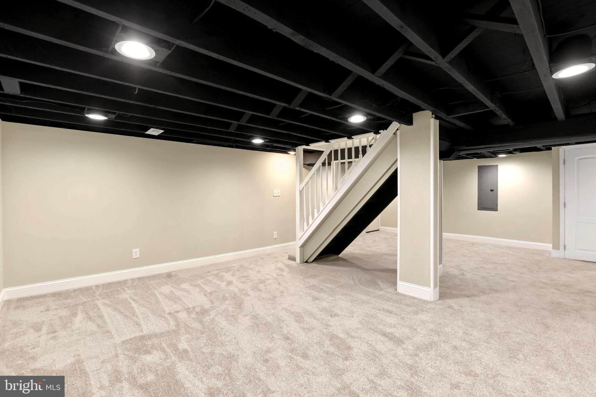 LAURAVILLE HISTORIC DISTRICT - Residential