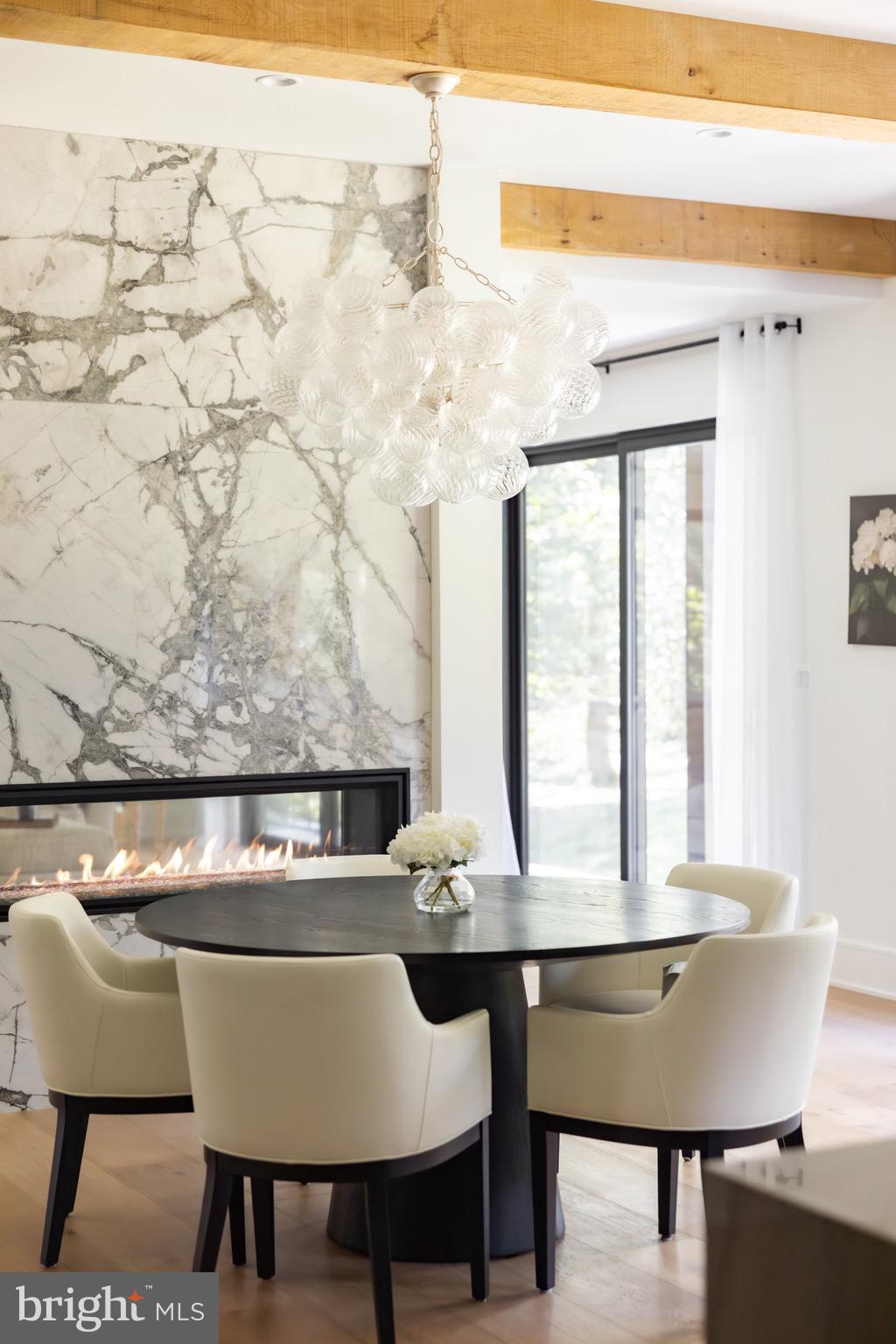 1216 EARNESTINE STREET