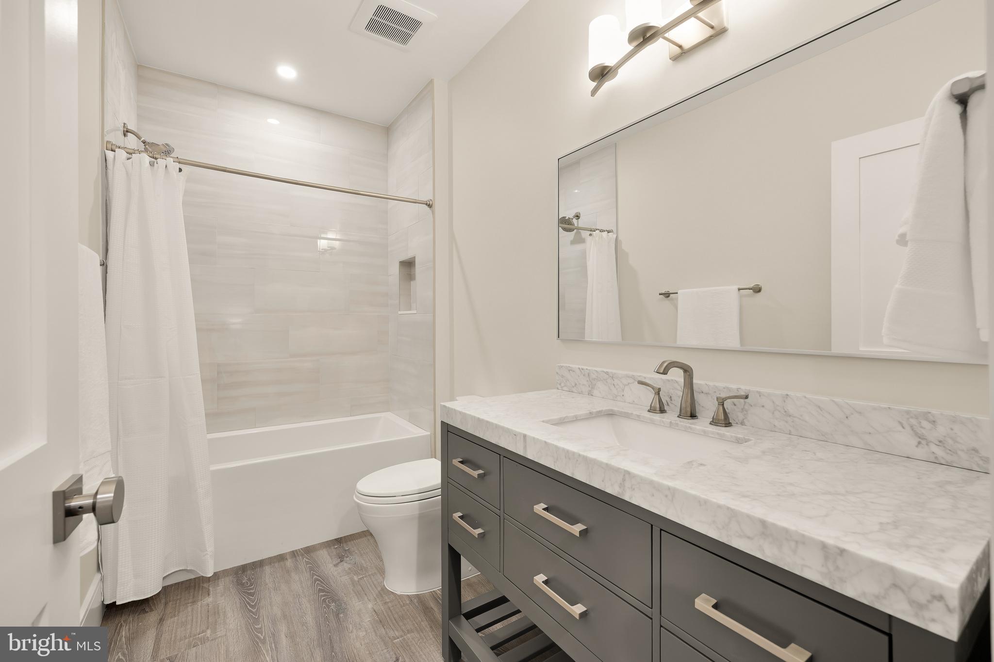 HANSBOROUGH - Residential