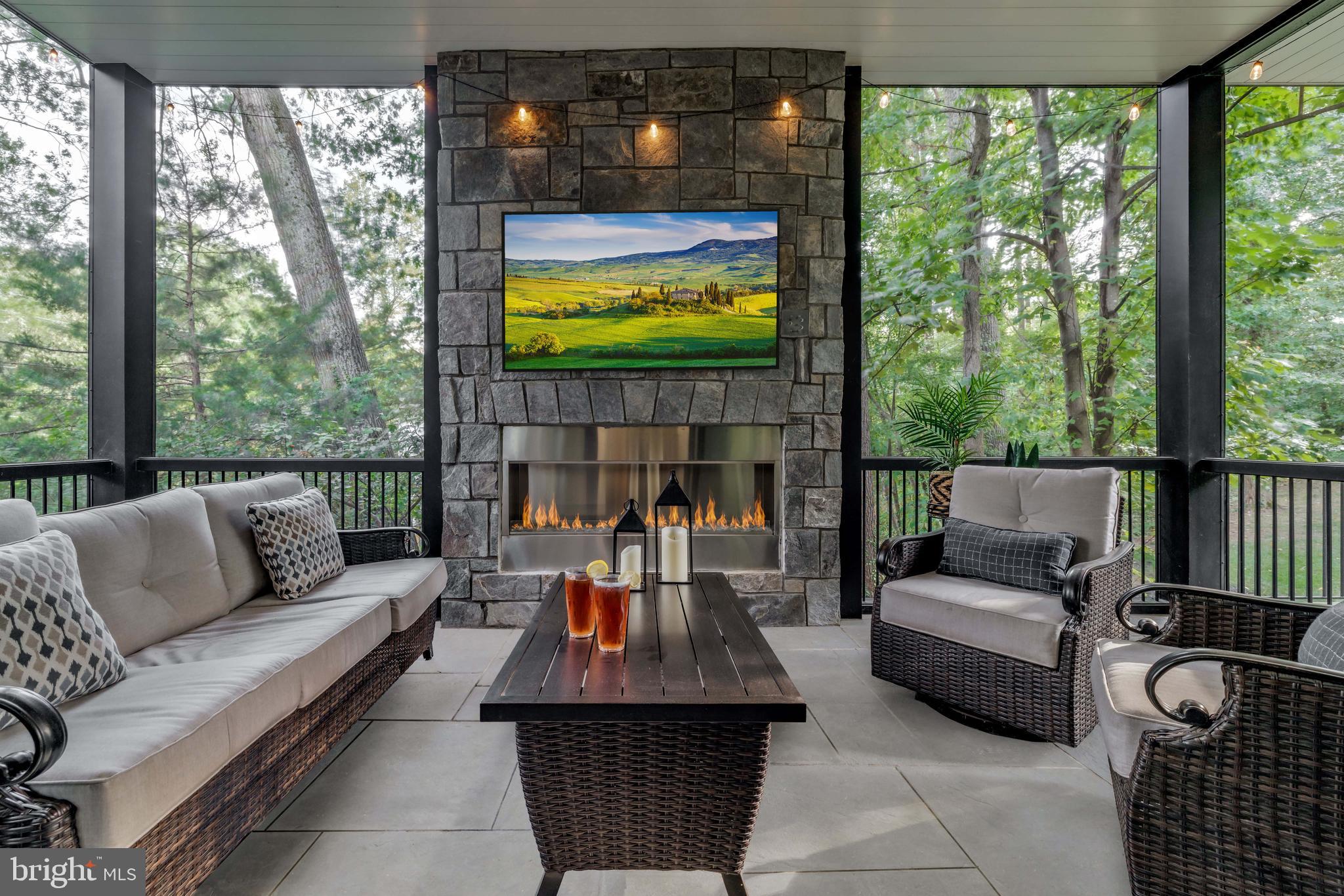 HANSBOROUGH - Residential