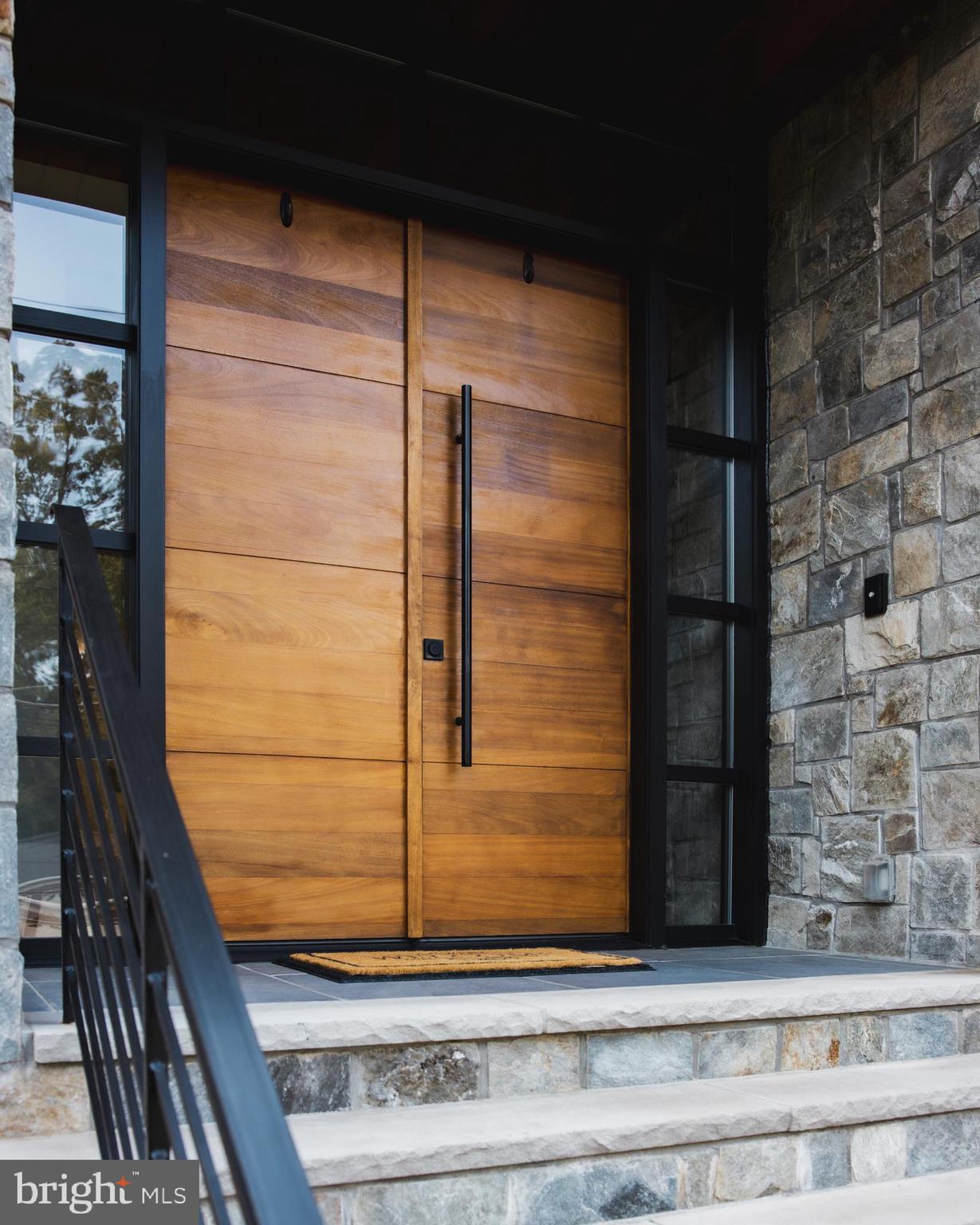 HANSBOROUGH - Residential