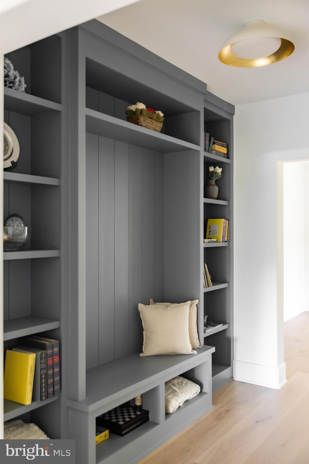 HANSBOROUGH - Residential