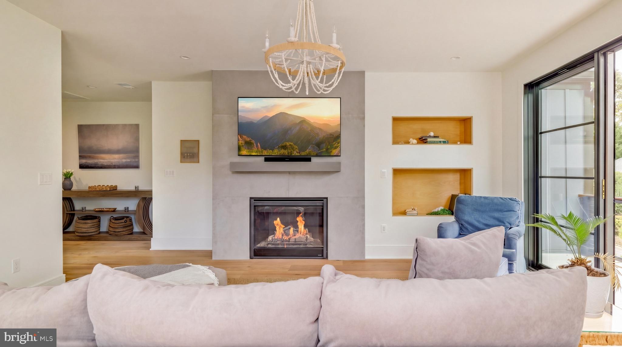 HANSBOROUGH - Residential