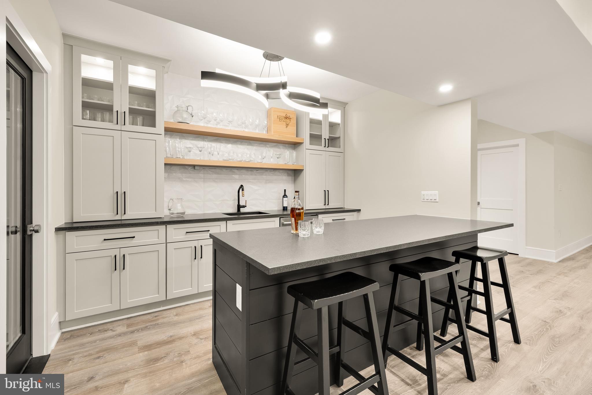 HANSBOROUGH - Residential