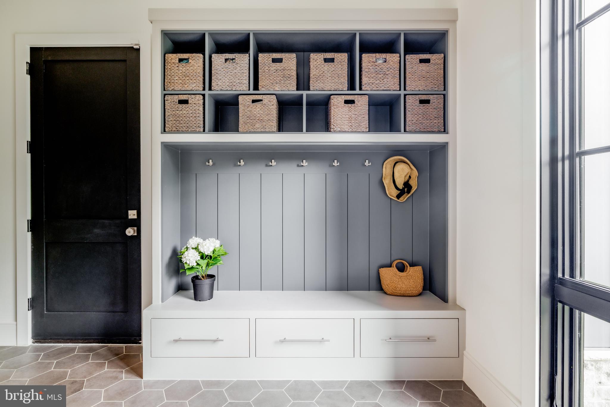 HANSBOROUGH - Residential