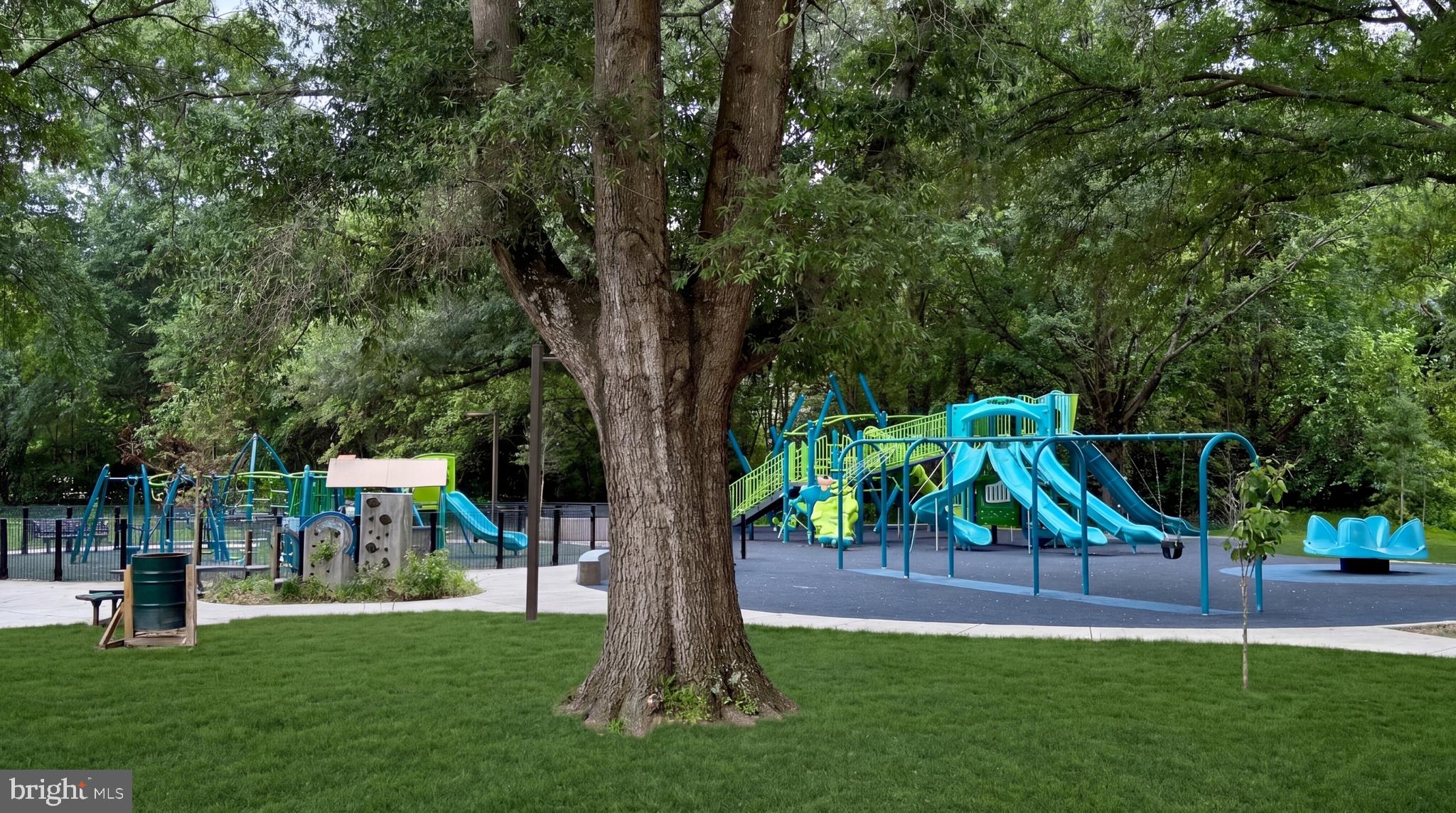 HANSBOROUGH - Residential